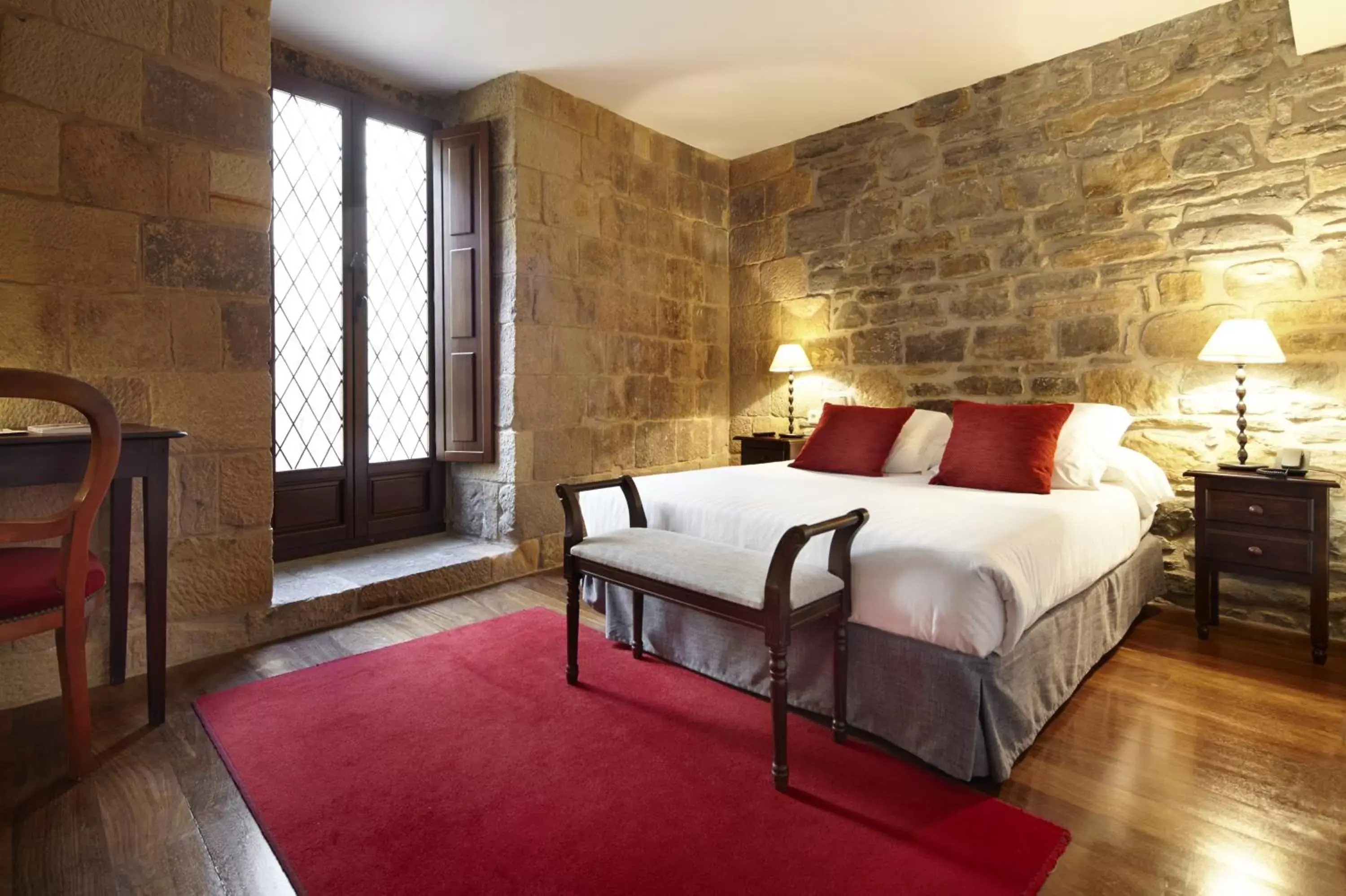 Bedroom, Bed in Saiaz Getaria Hotela