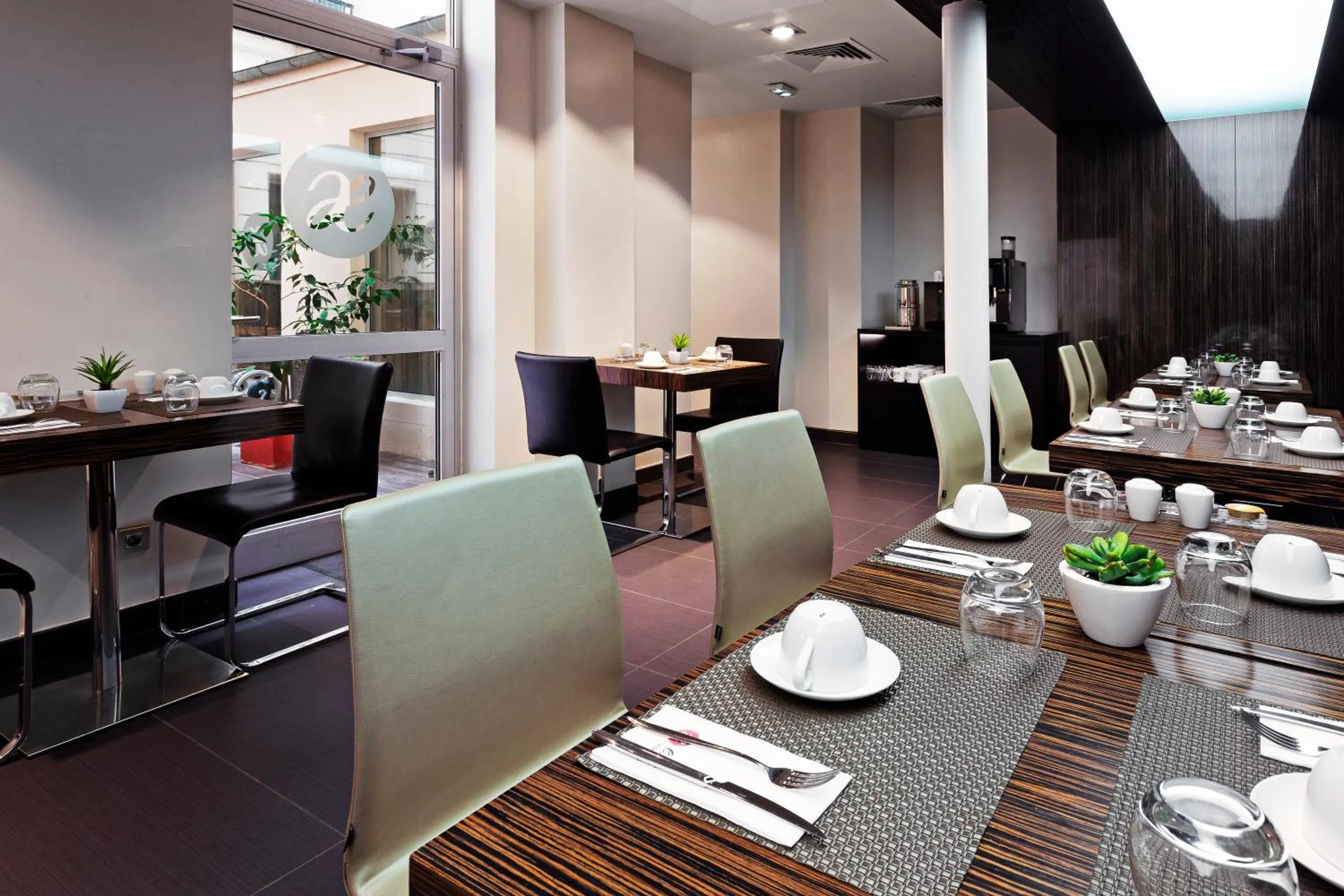 Restaurant/places to eat in Exe Panorama