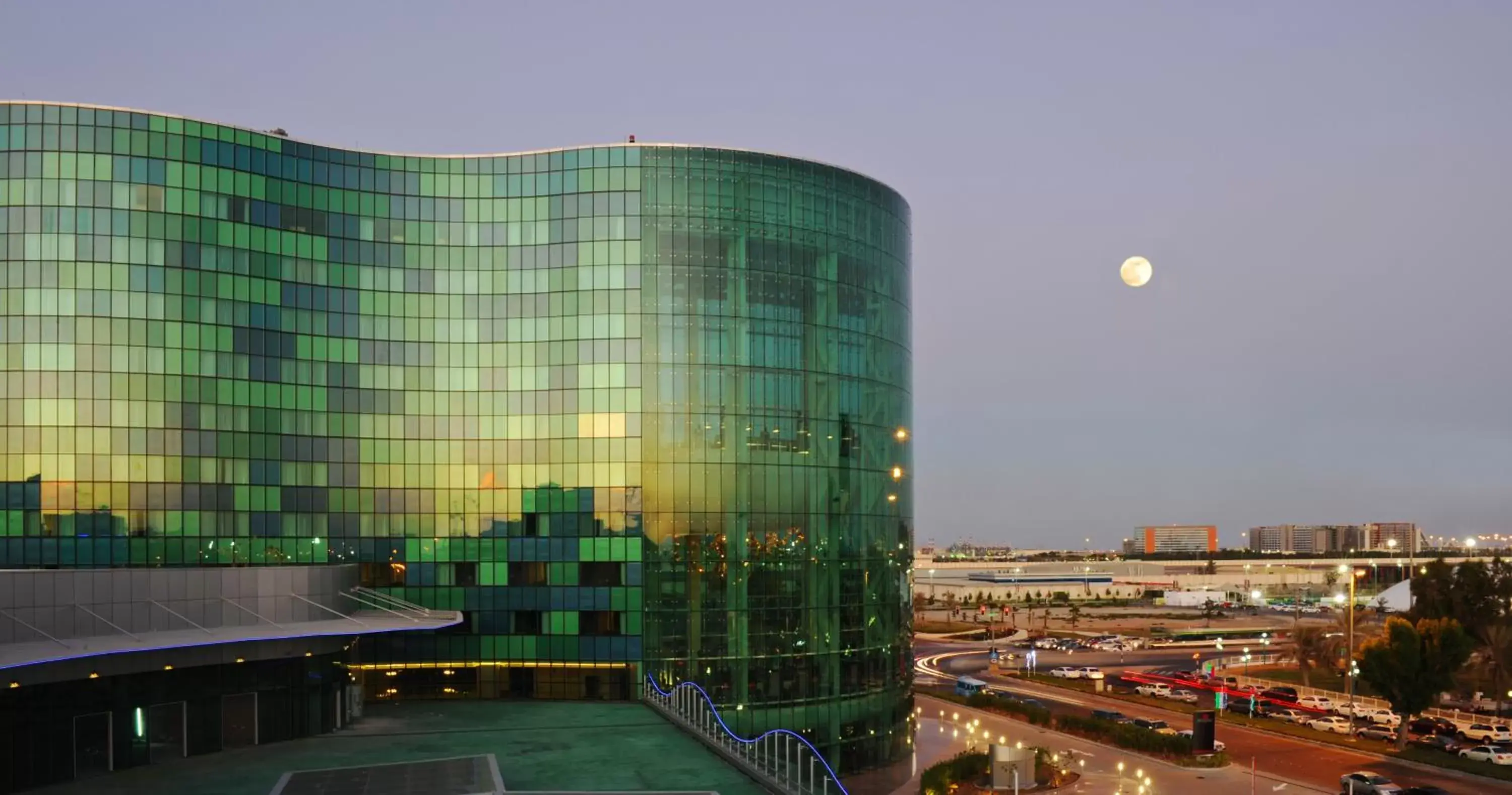 Facade/entrance in Millennium Al Rawdah Hotel