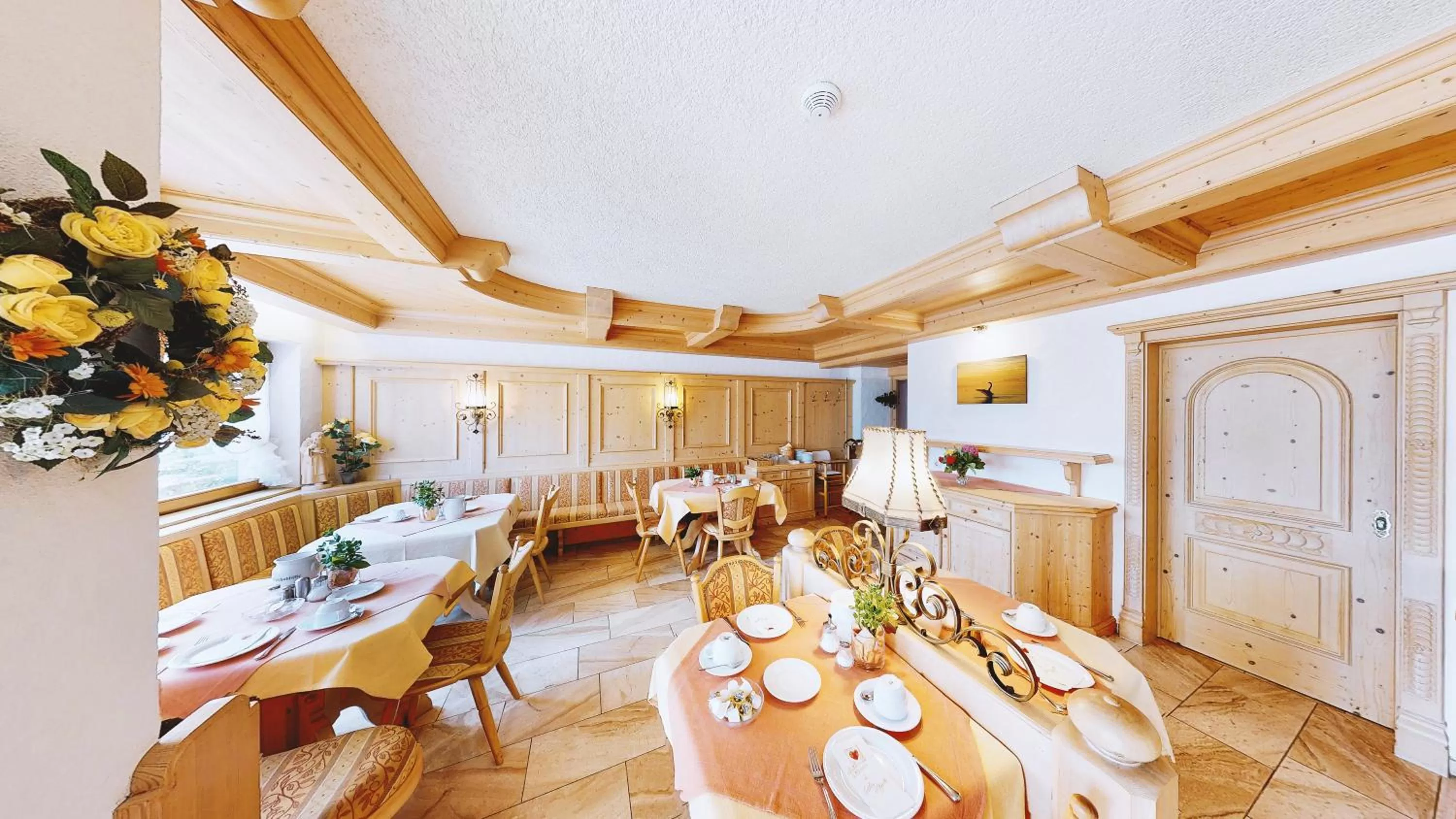 Dining area in Hotel Haus Seehang