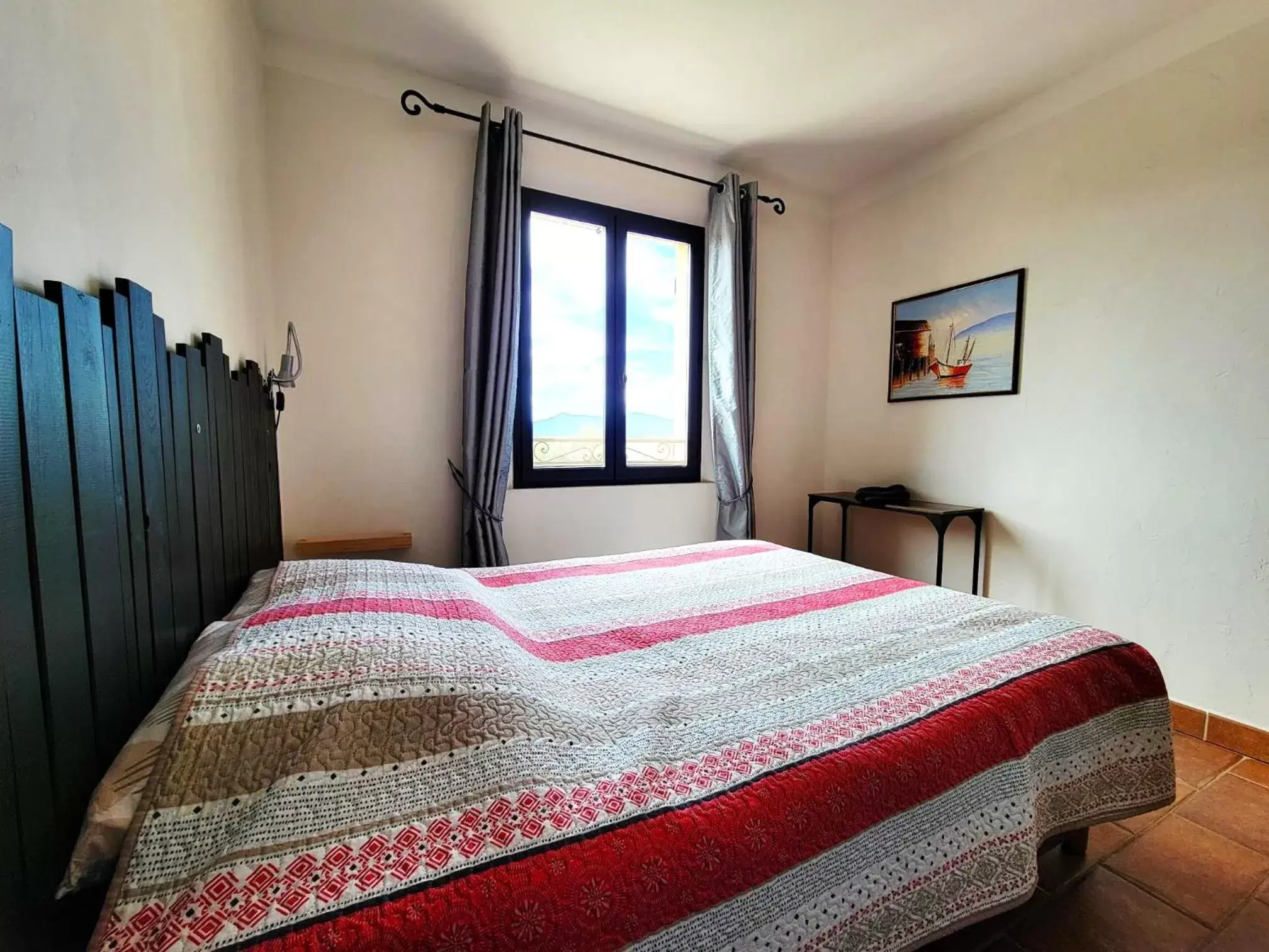 Bedroom, Bed in Villa Tropez Chambres d'hôtes