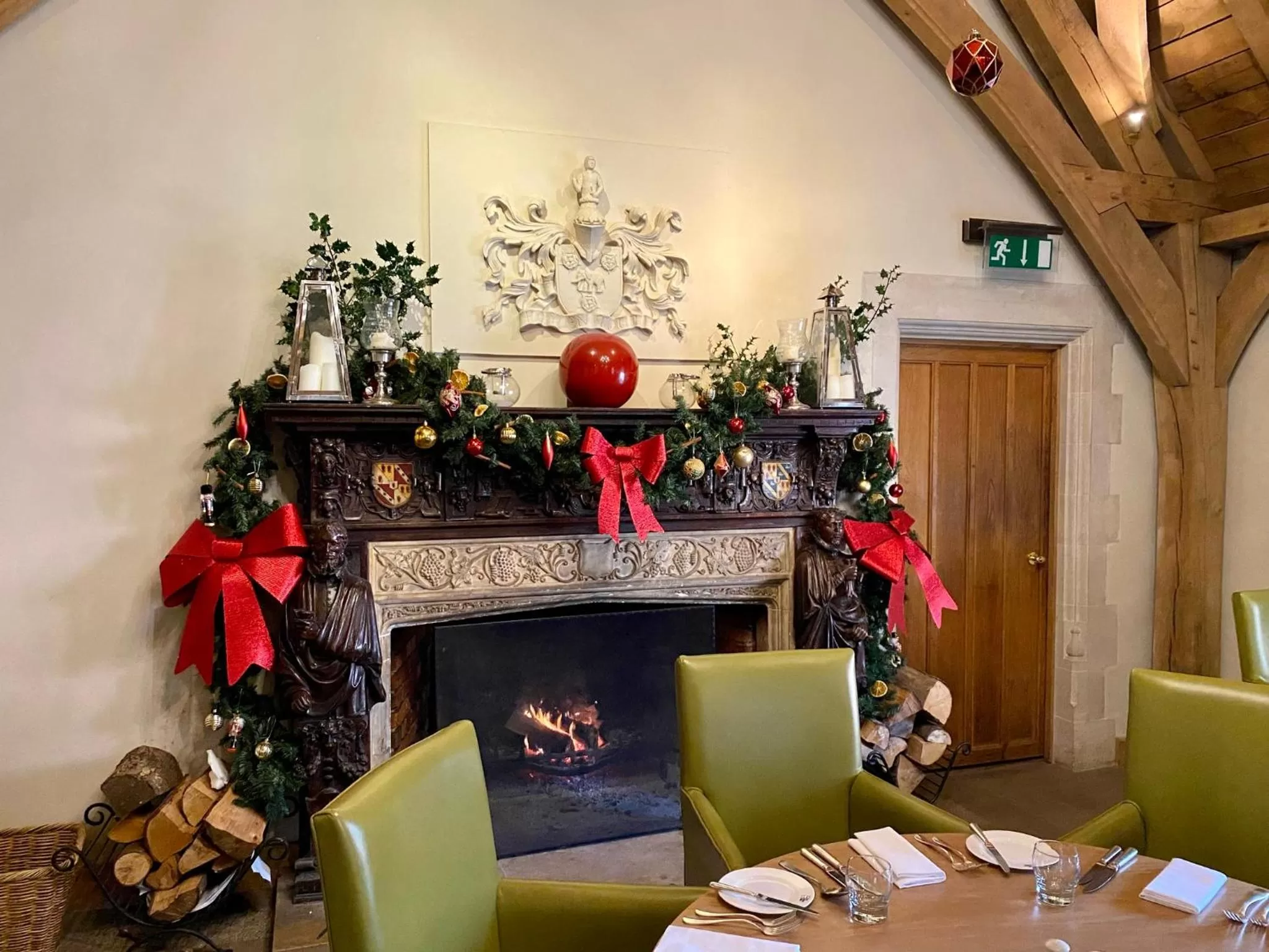 Restaurant/places to eat in Great Fosters - Near Windsor