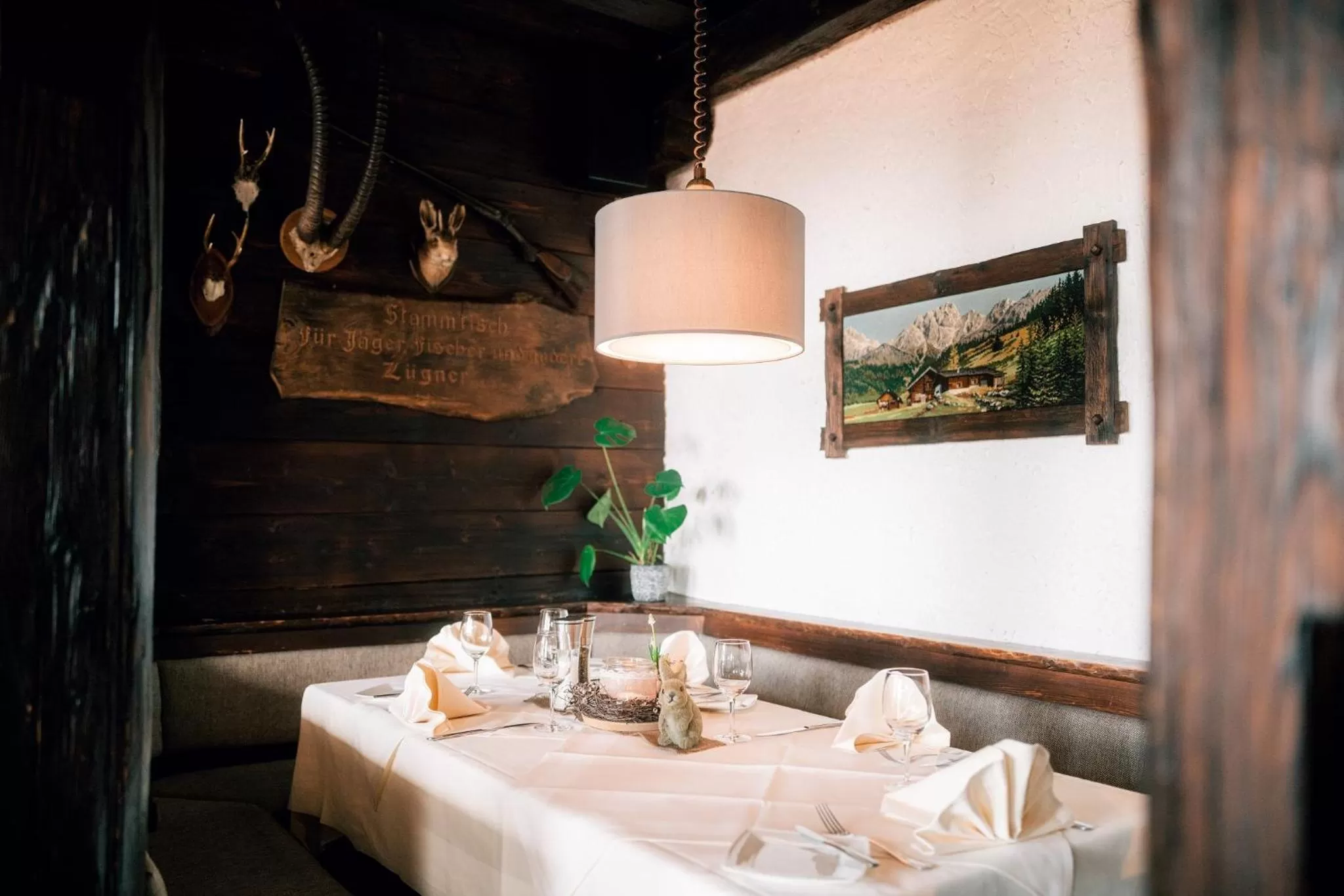 Restaurant/places to eat in Hotel Hasenjäger