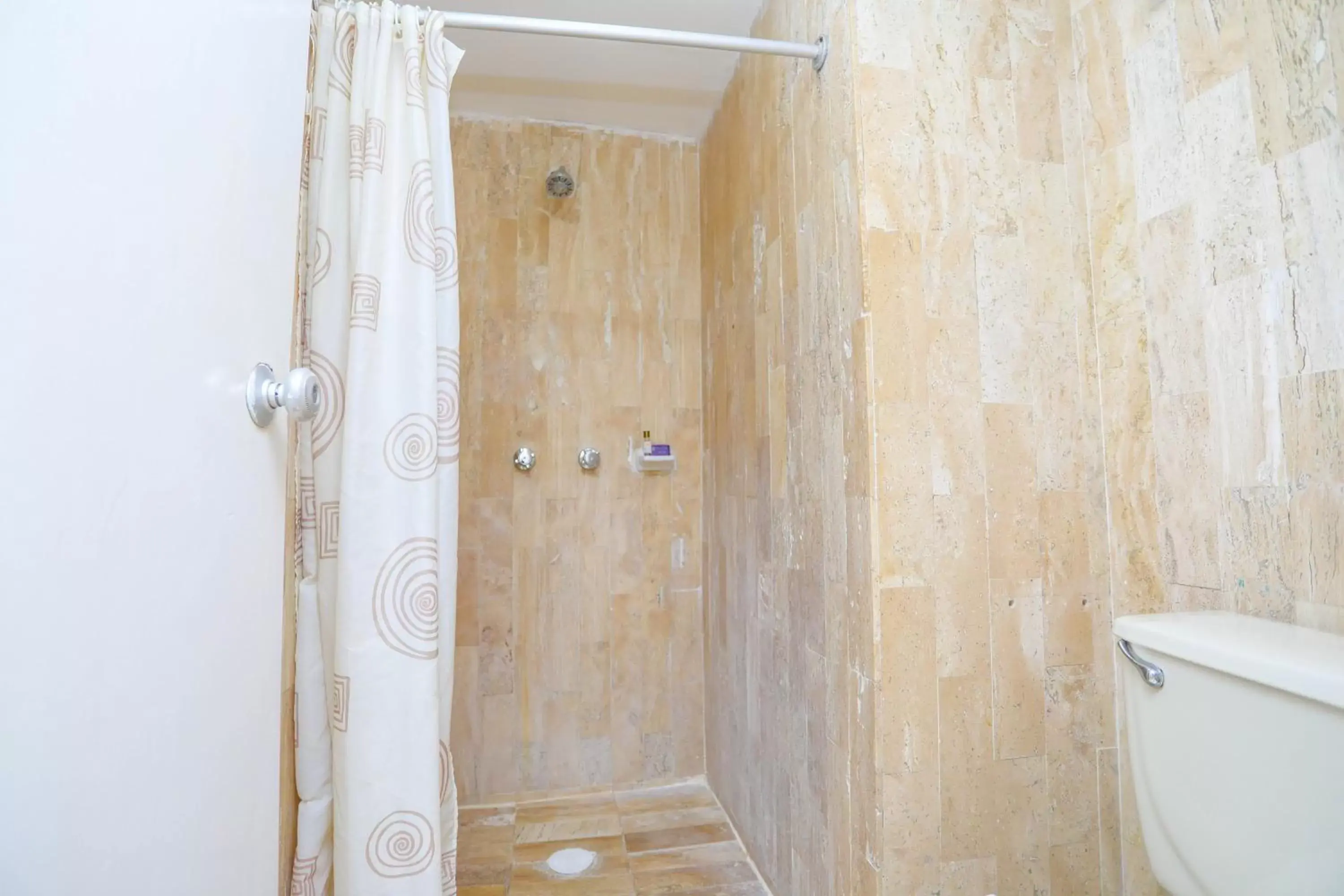 Shower, Bathroom in Hotel Caribe Internacional Cancun