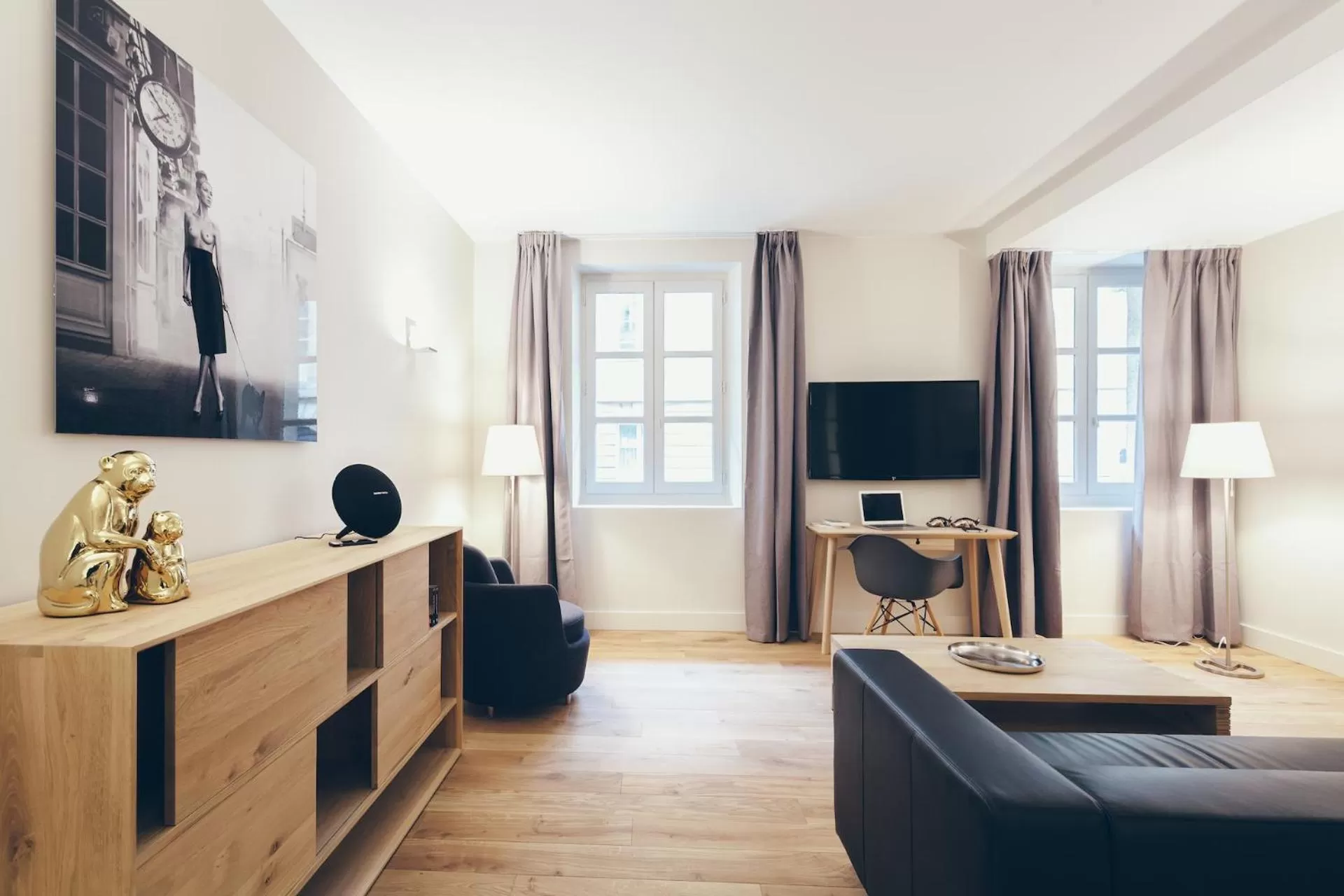 Communal lounge/ TV room in T3 luxe hyper centre