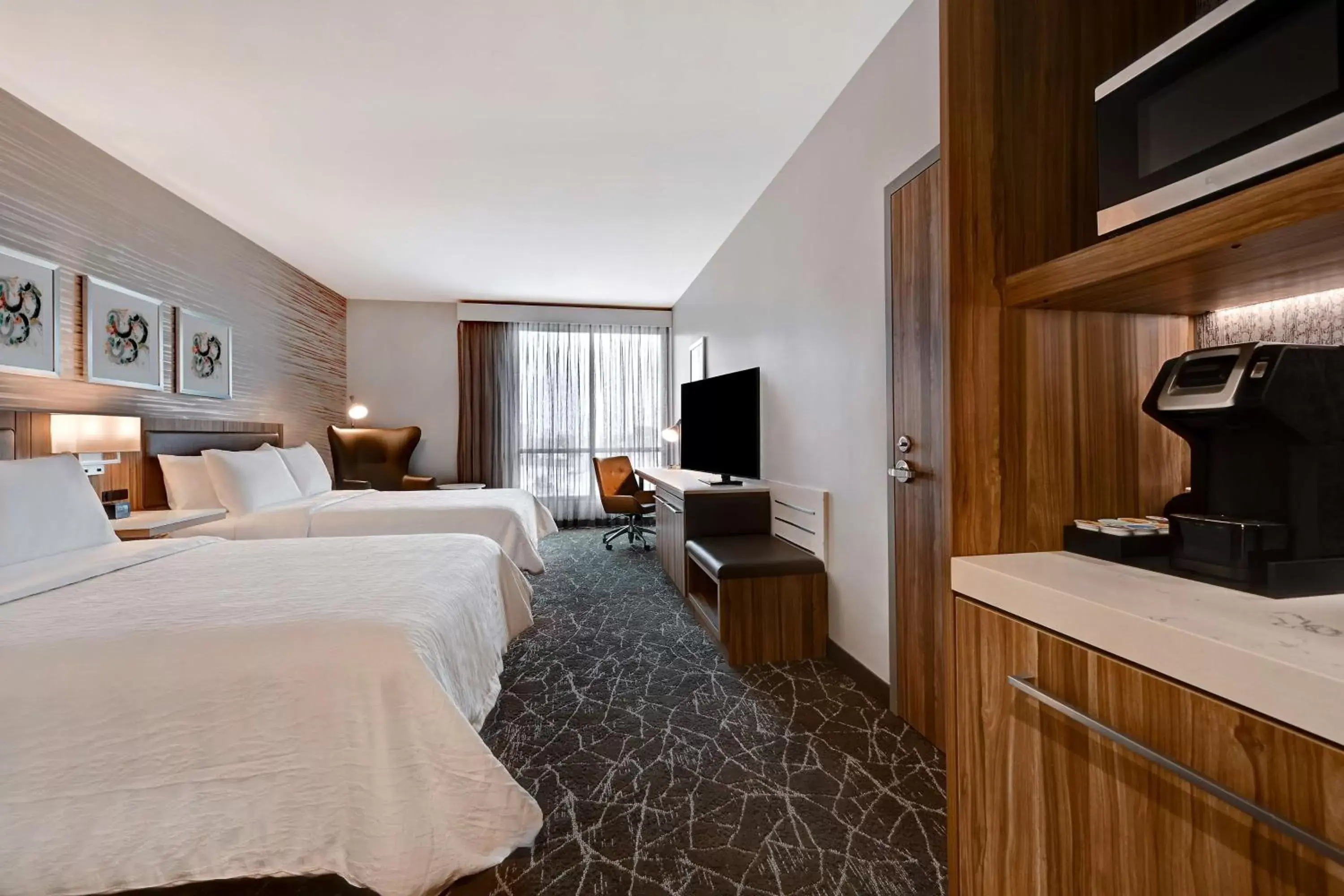 Deluxe Queen Room with Sofa Bed in Hilton Garden Inn Anaheim Resort Deluxe Queen Room with Sofa Bed in Hilton Garden Inn Anaheim Resort