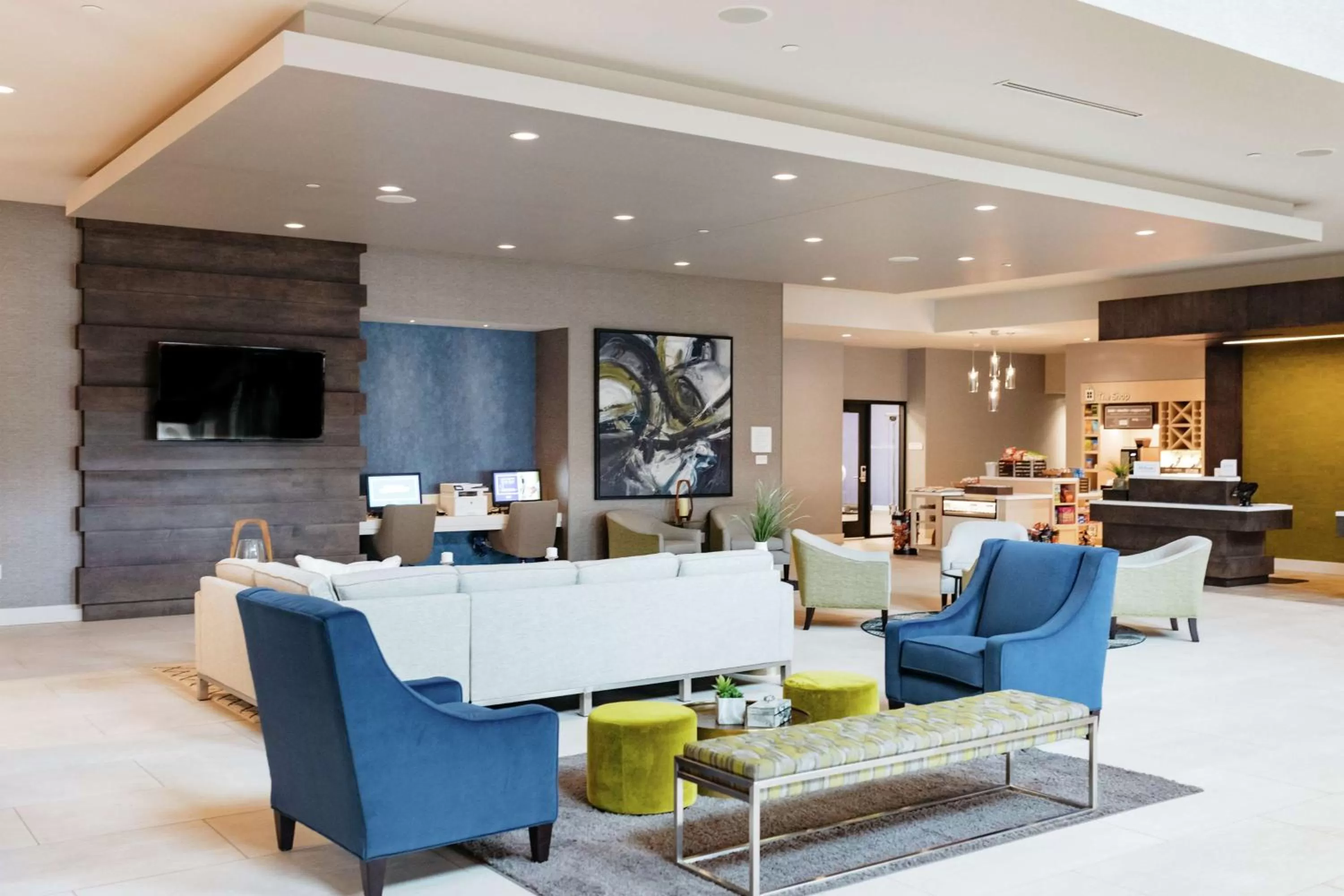Lobby or reception in Hilton Garden Inn Madison Sun Prairie