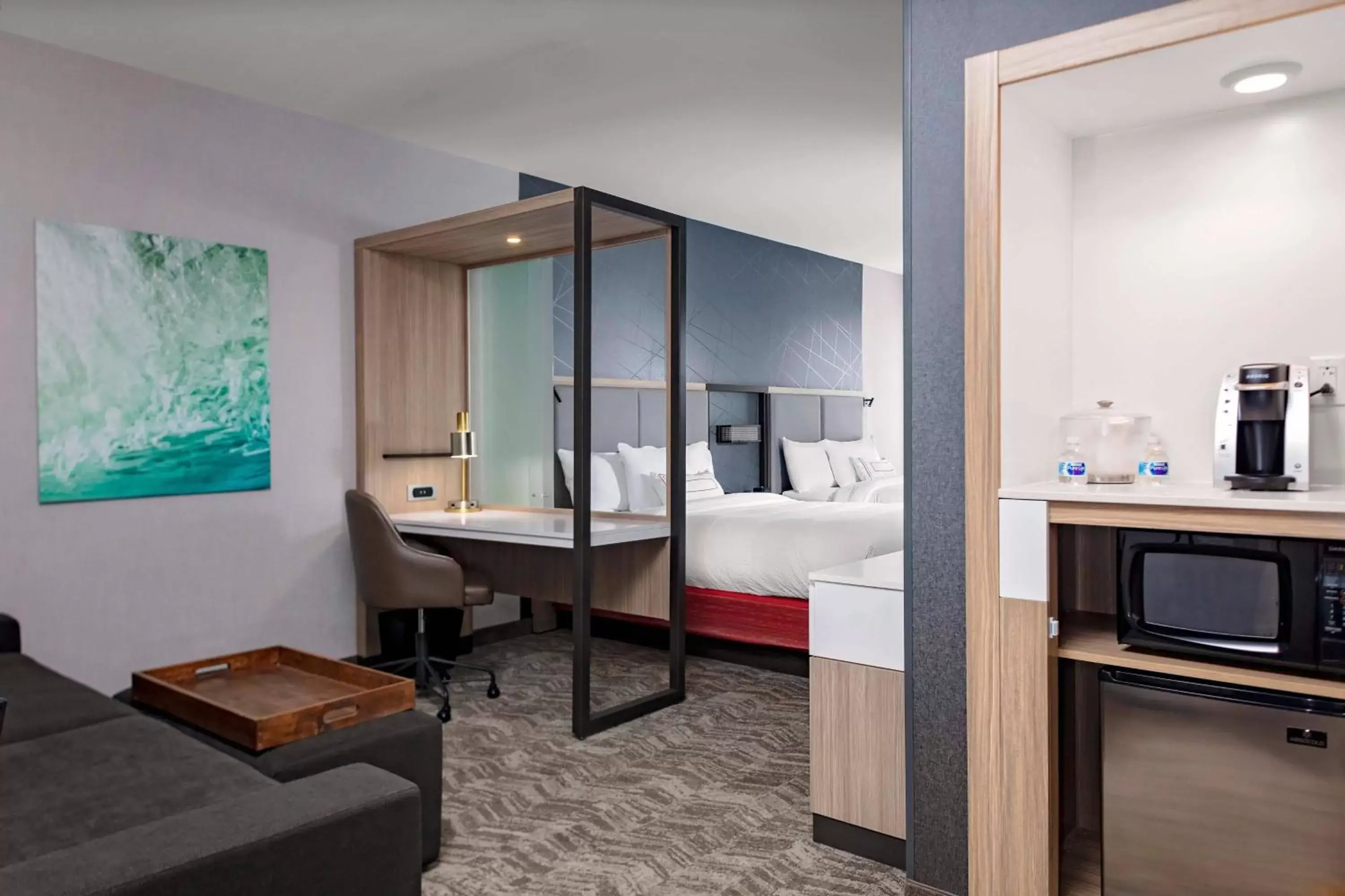 Bedroom, Bed in SpringHill Suites by Marriott Kansas City Plaza