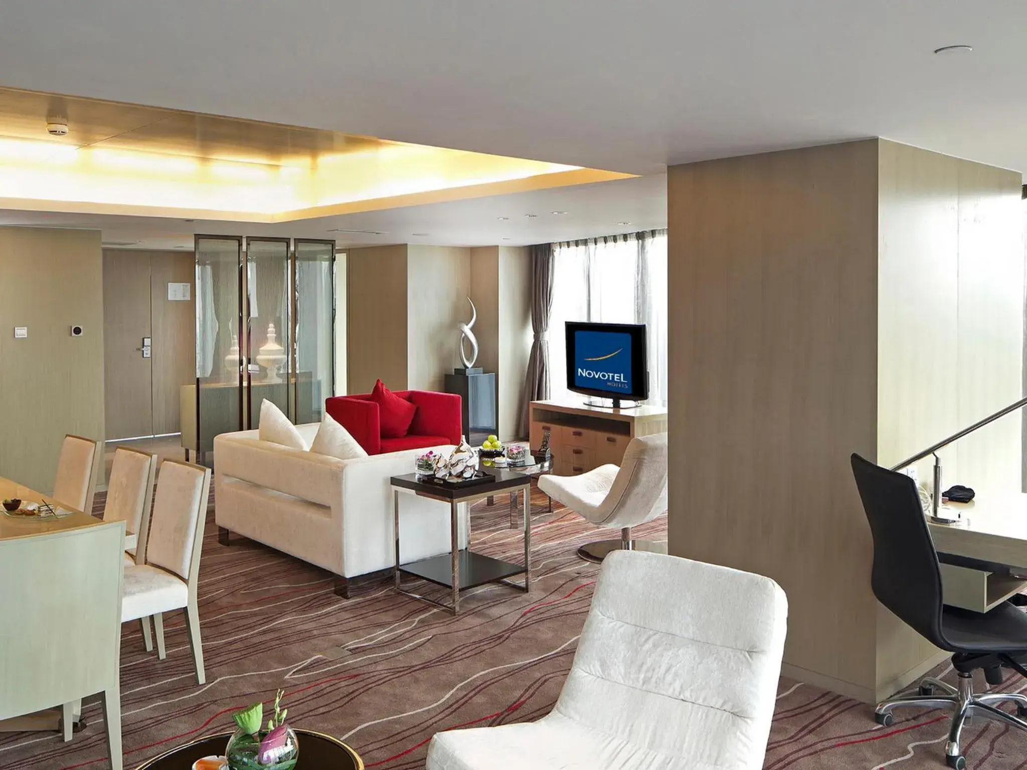 Lounge or bar, Seating Area in Novotel Nanjing East Suning Galaxy