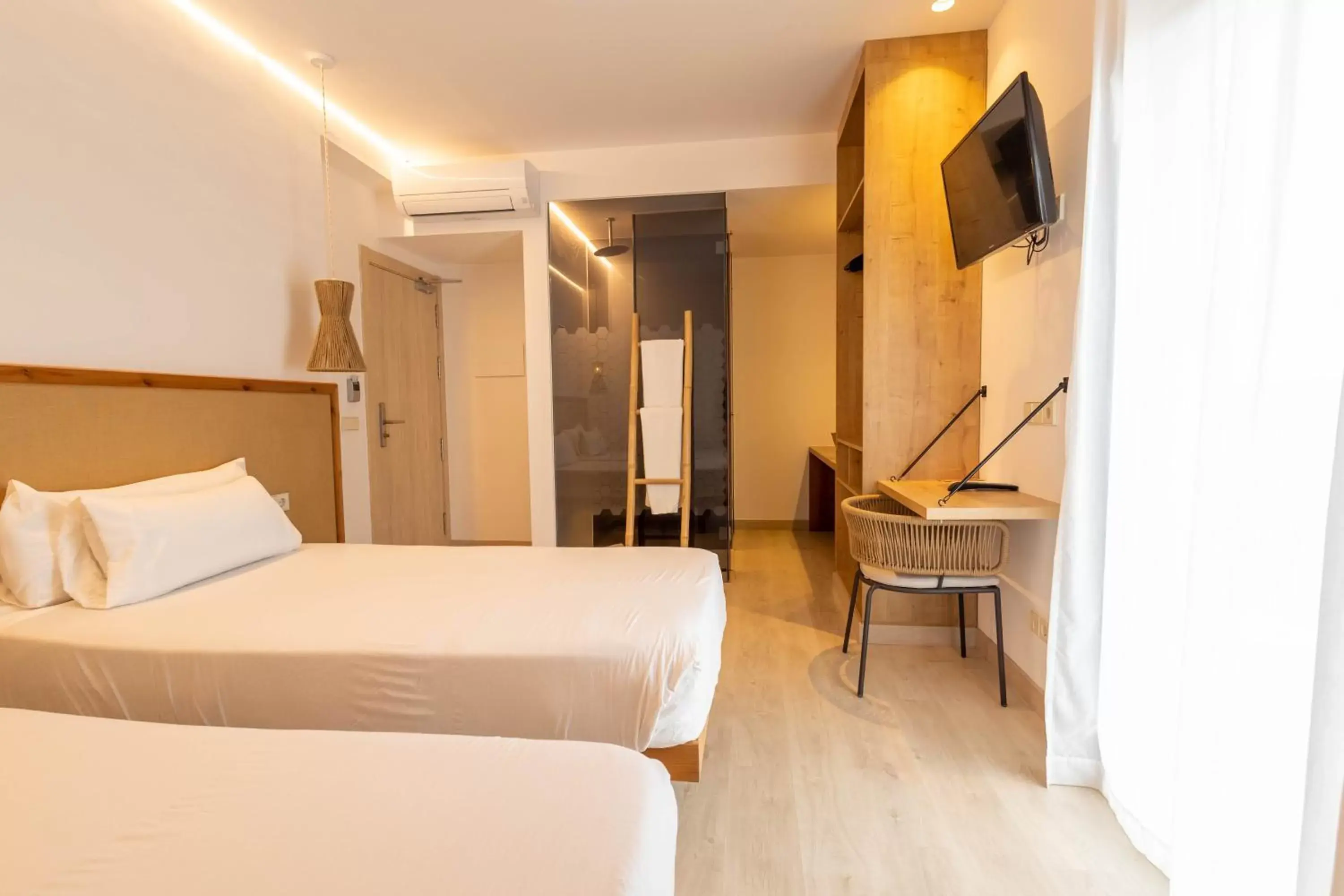 Photo of the whole room, Bed in Play Hotel Ibiza - Adults Only
