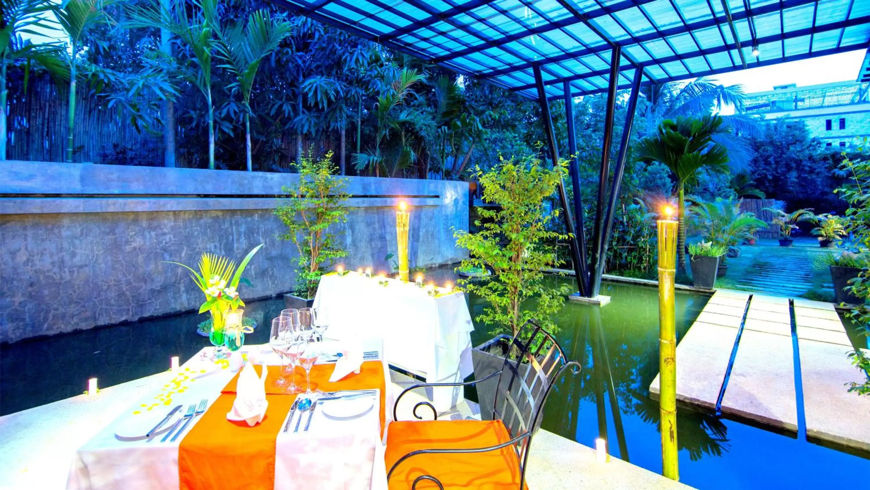 Restaurant/Places to Eat in La Residence Blanc D'Angkor