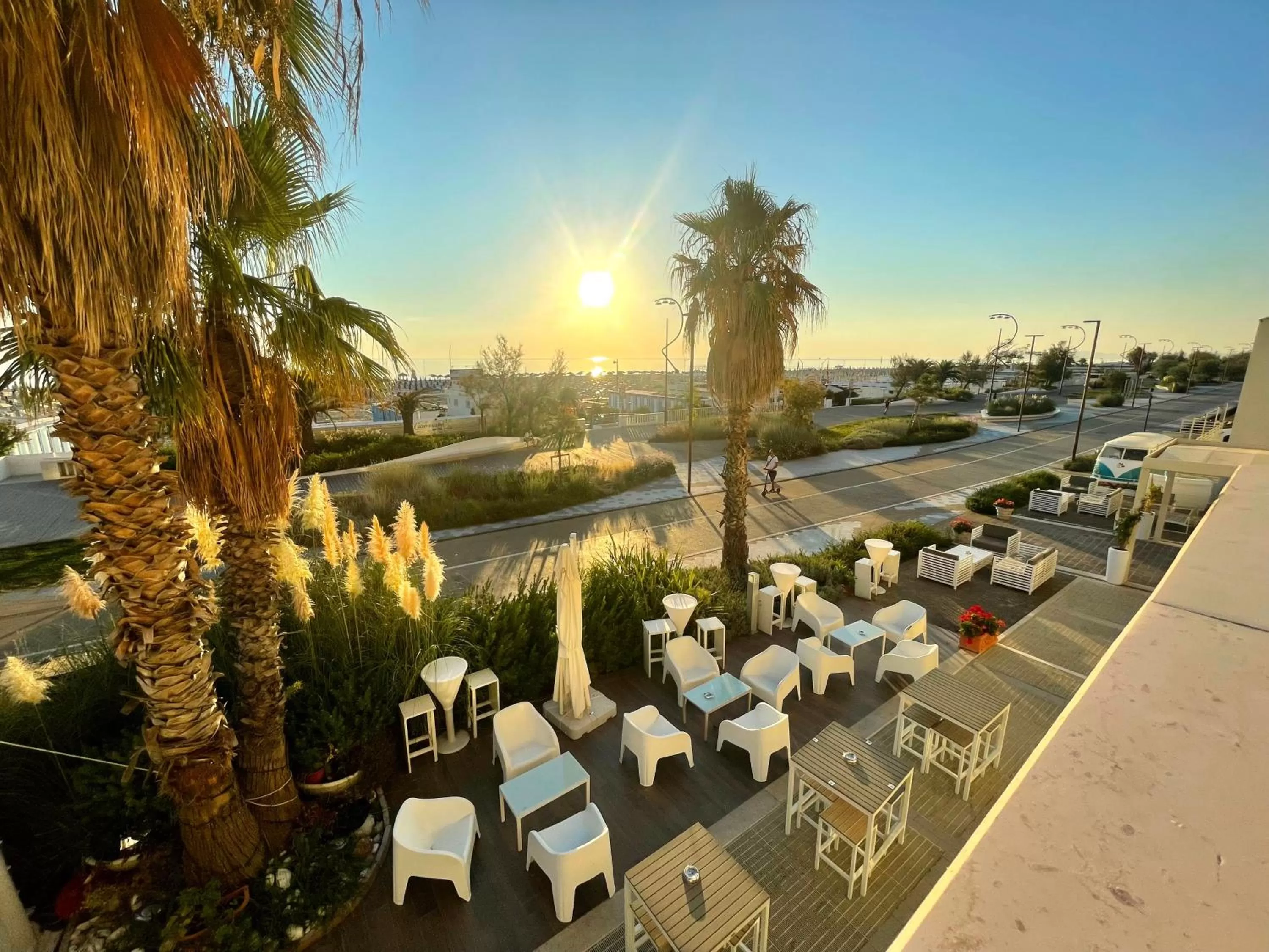 Garden in Yes Hotel Touring & SPA