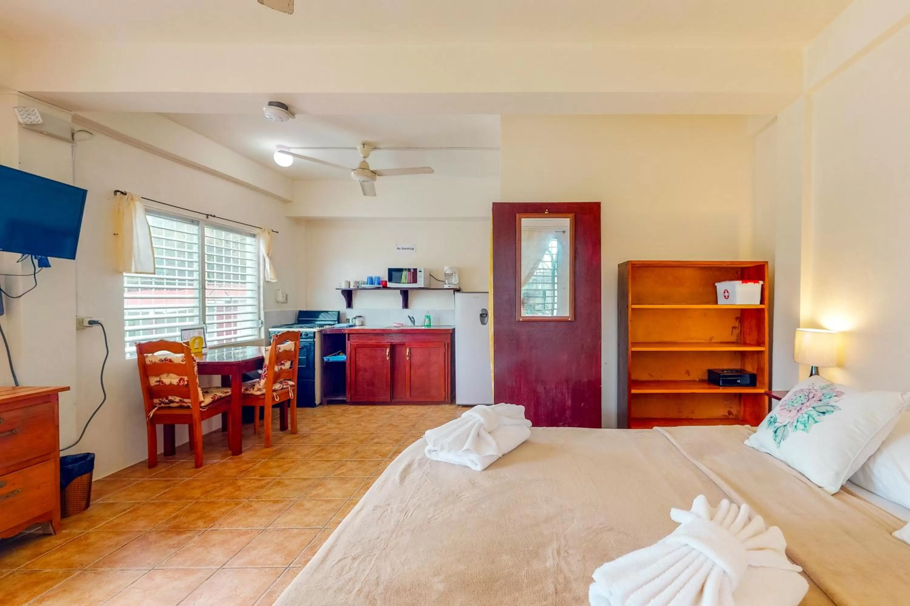 Bed in Palmetto#1 @ Island Cabanas