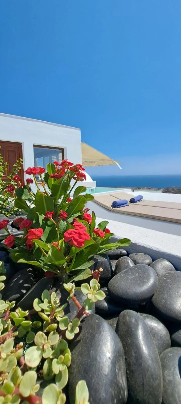 Hot Tub in Amerisa Suites & Villa