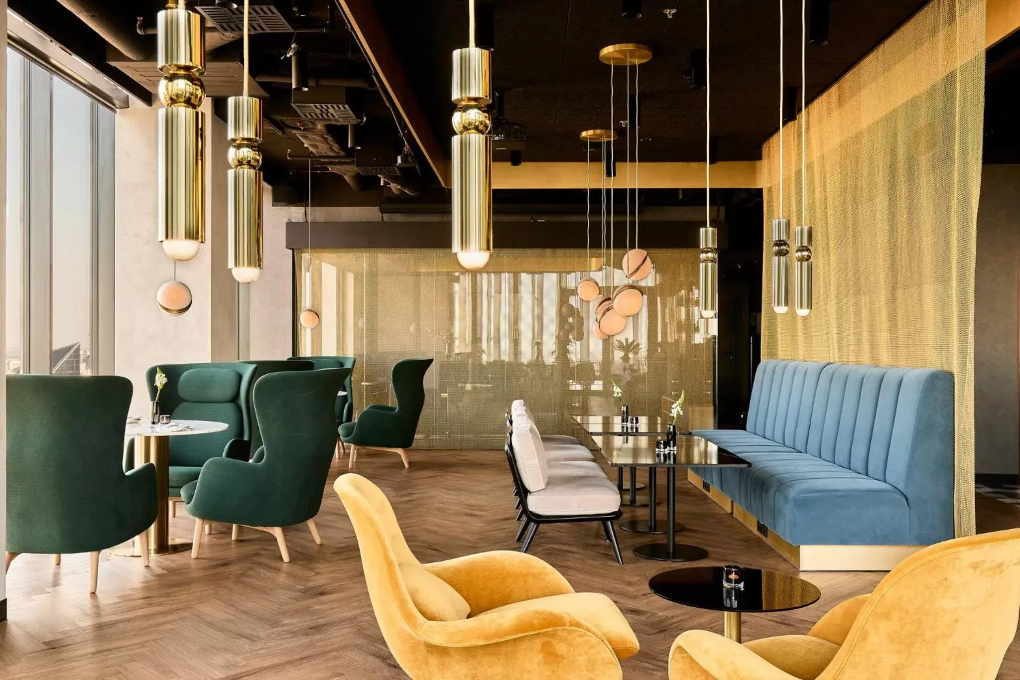 Lounge or bar, Lounge/Bar in Crowne Plaza - Warsaw - The HUB, an IHG Hotel