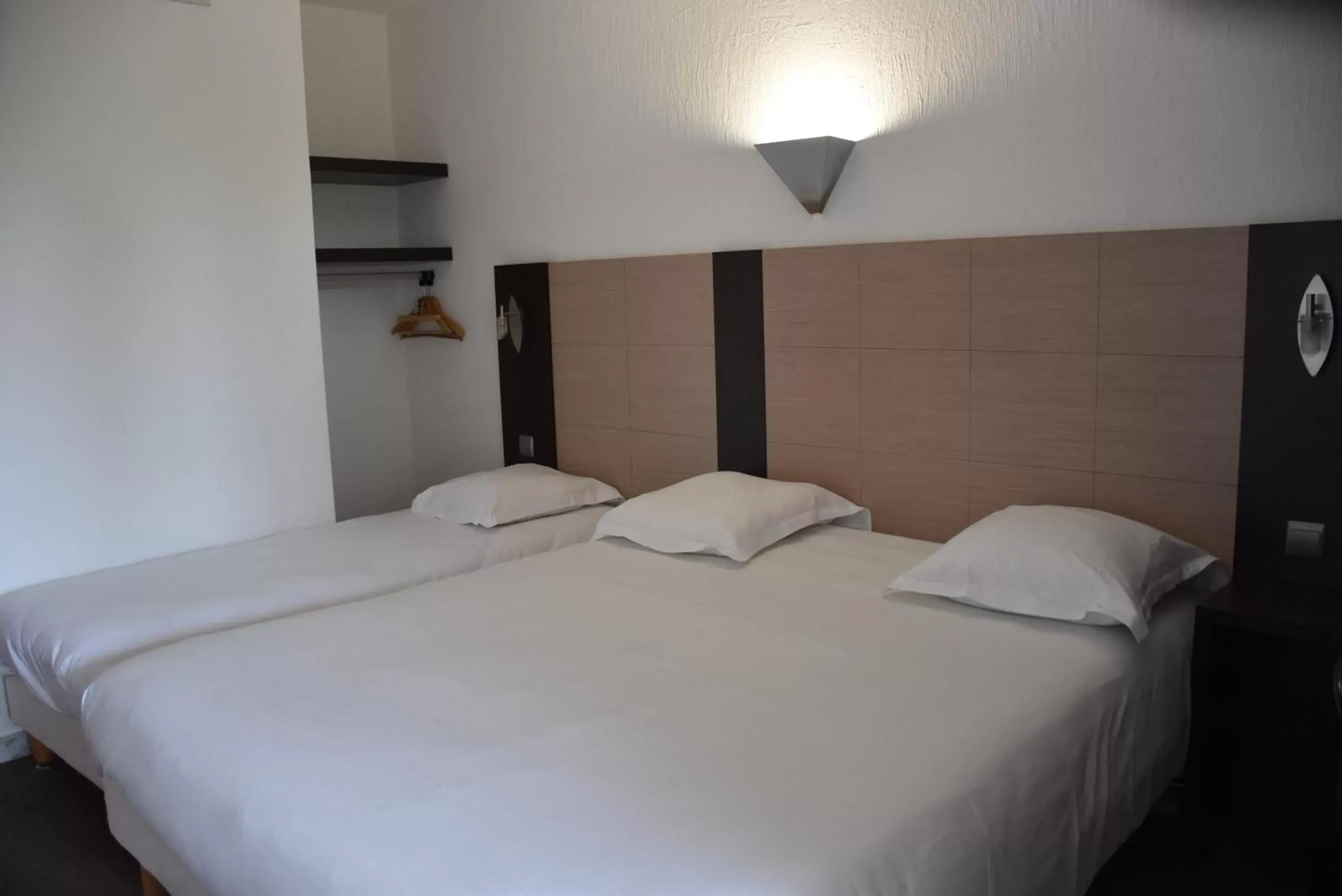 Bed in Adonis Arc Hotel Aix Bed in Adonis Arc Hotel Aix