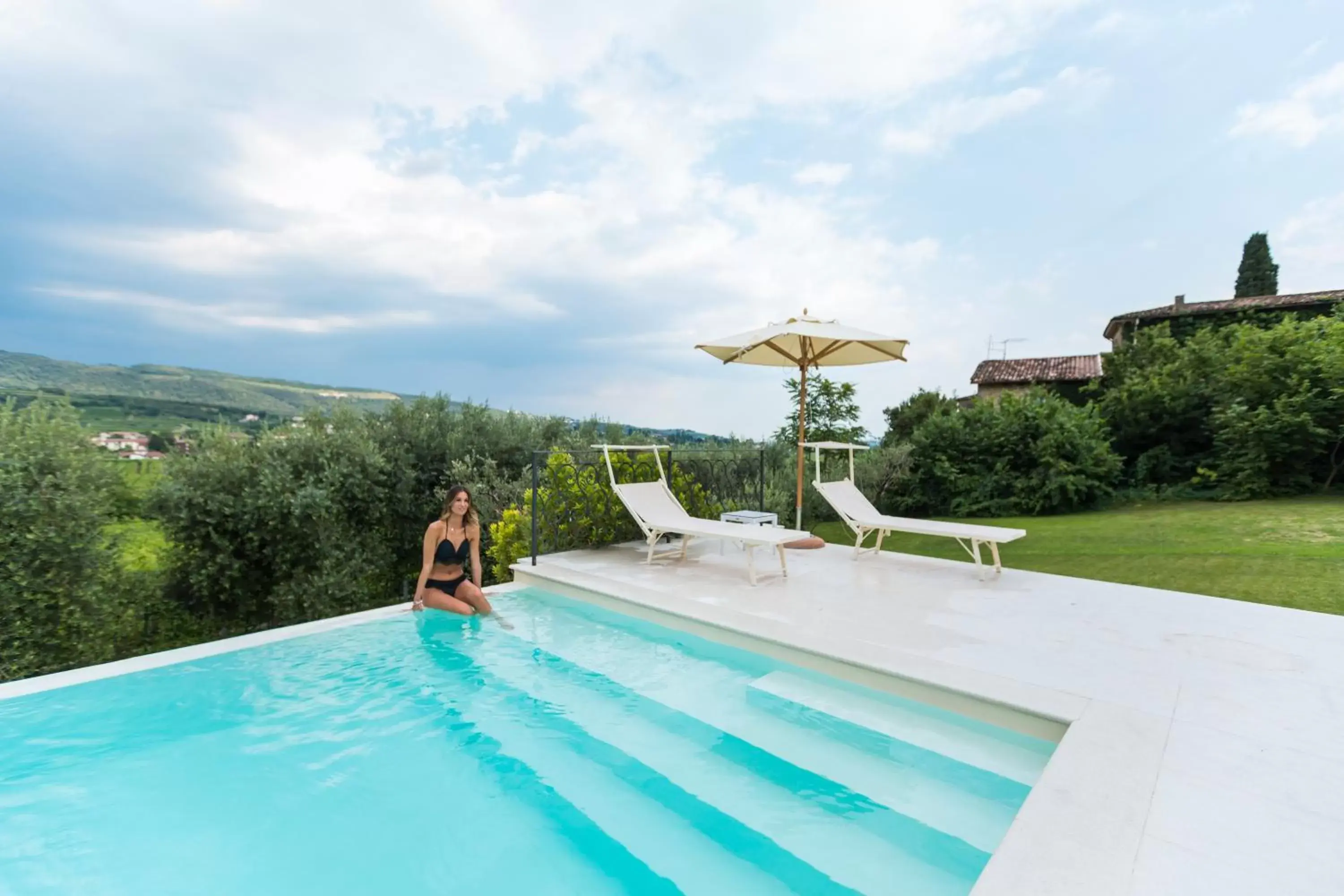 Garden view, Swimming Pool in Hotel Villa Moron