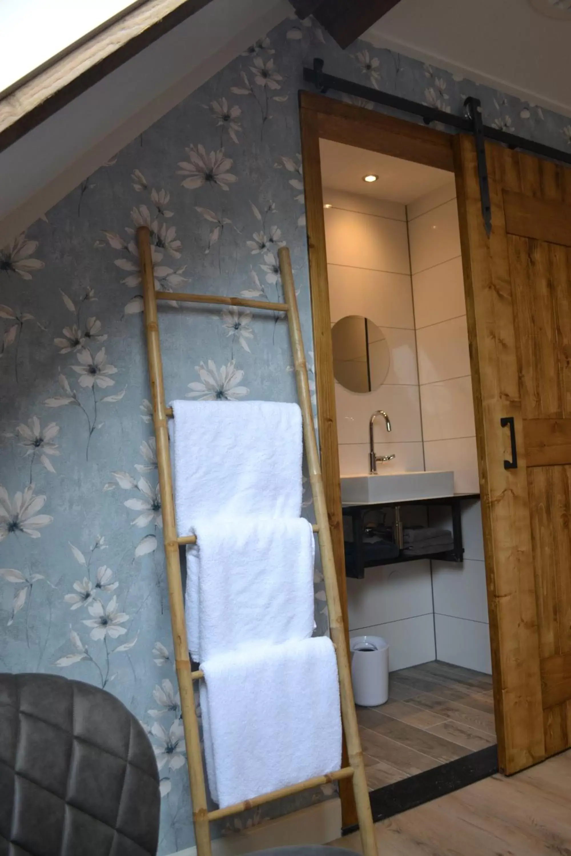 Bathroom in Bed & Breakfast aan de Beek