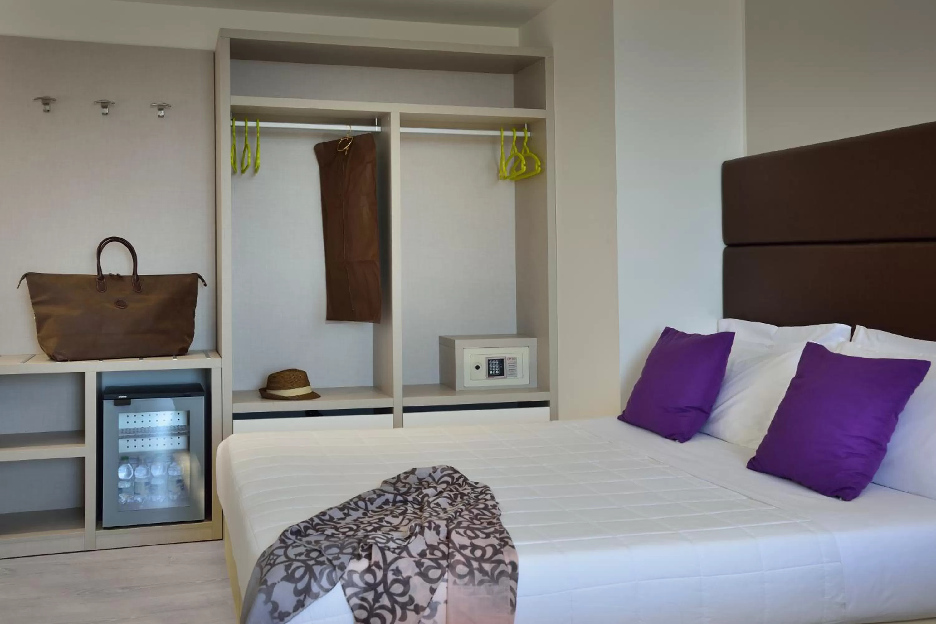 Bedroom, Bed in Hotel Boemia