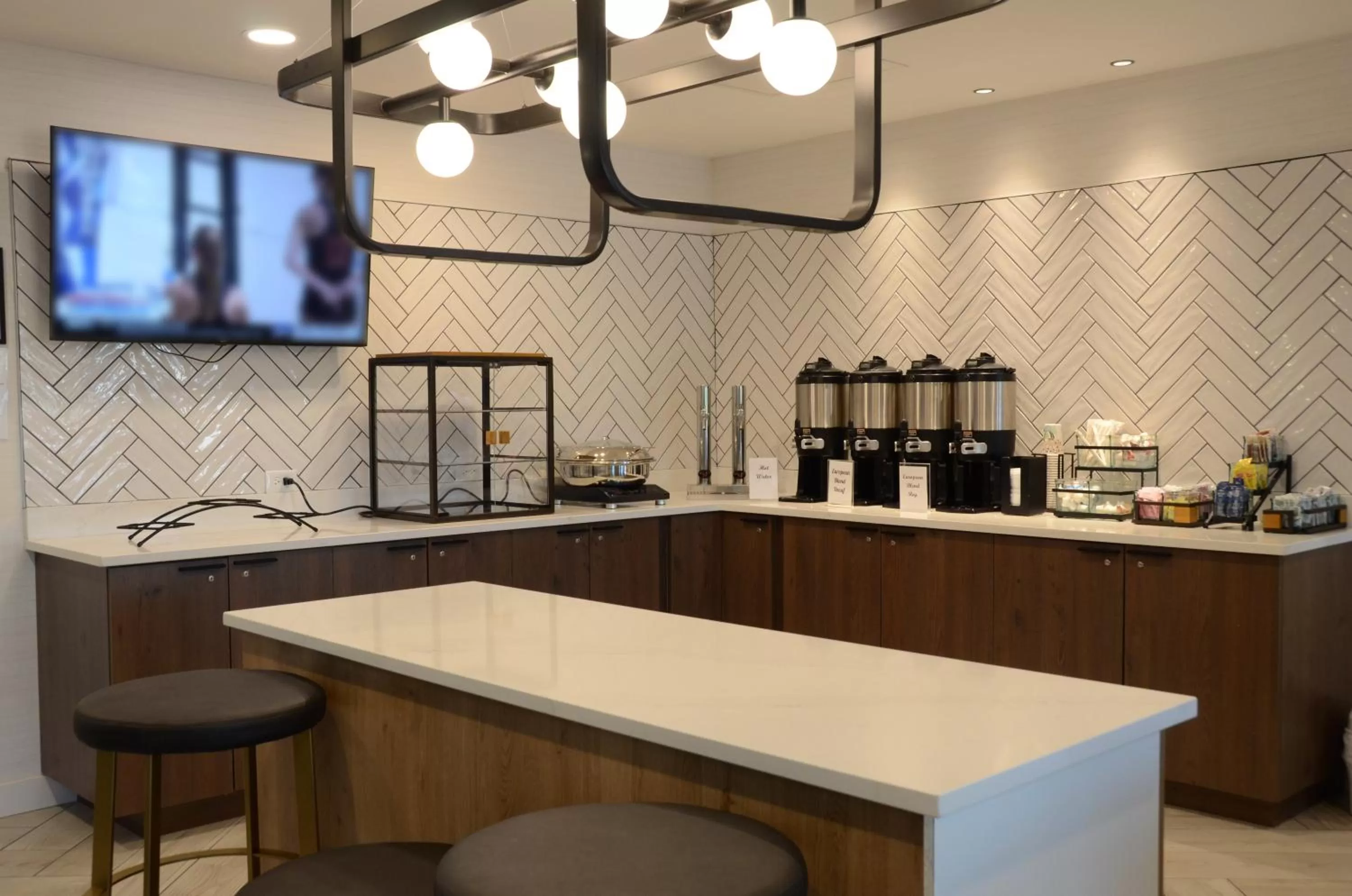 Breakfast in Staybridge Suites Nashville SE - Murfreesboro by IHG