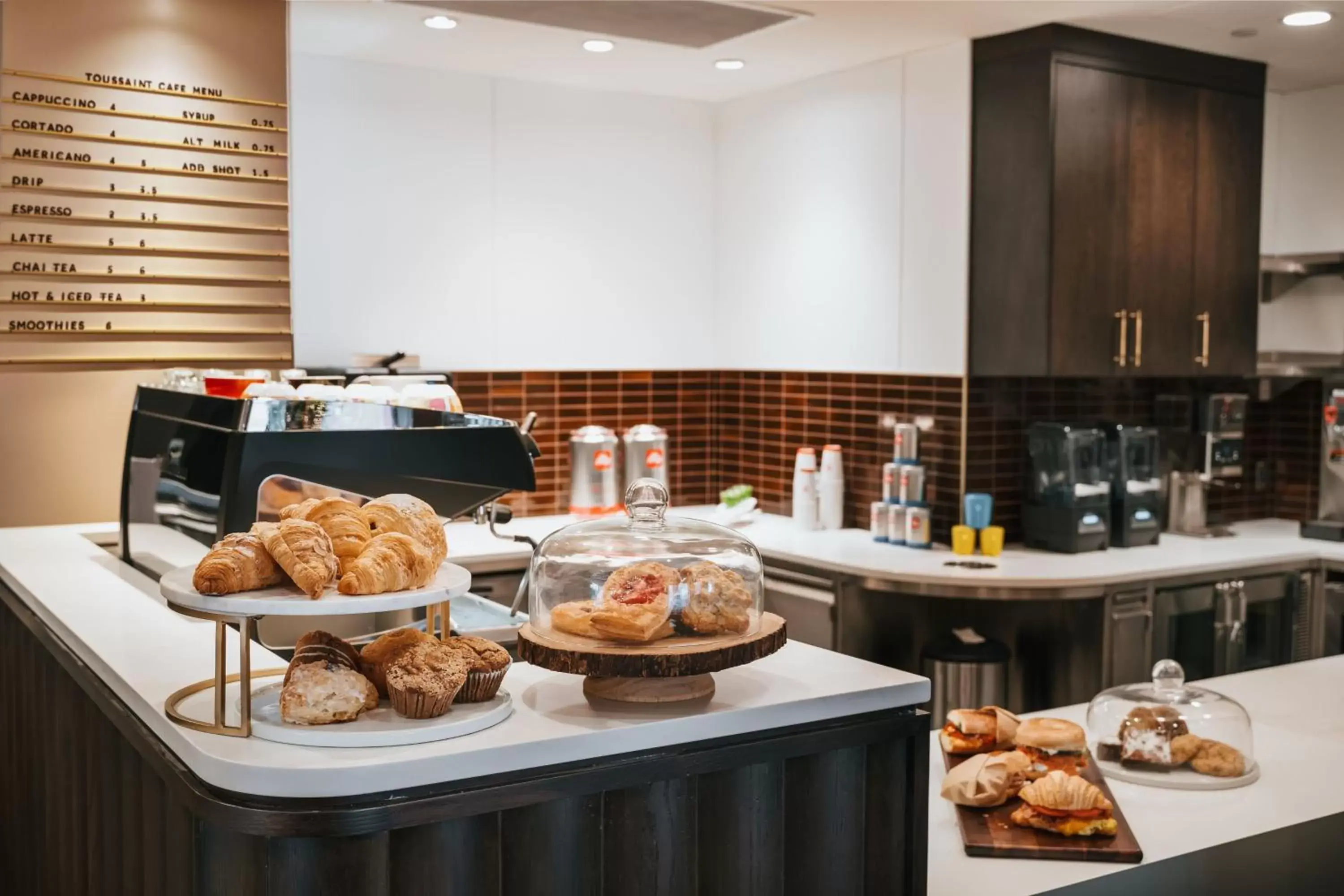 Restaurant/places to eat, Breakfast in Renaissance Saint Elm Dallas Downtown Hotel