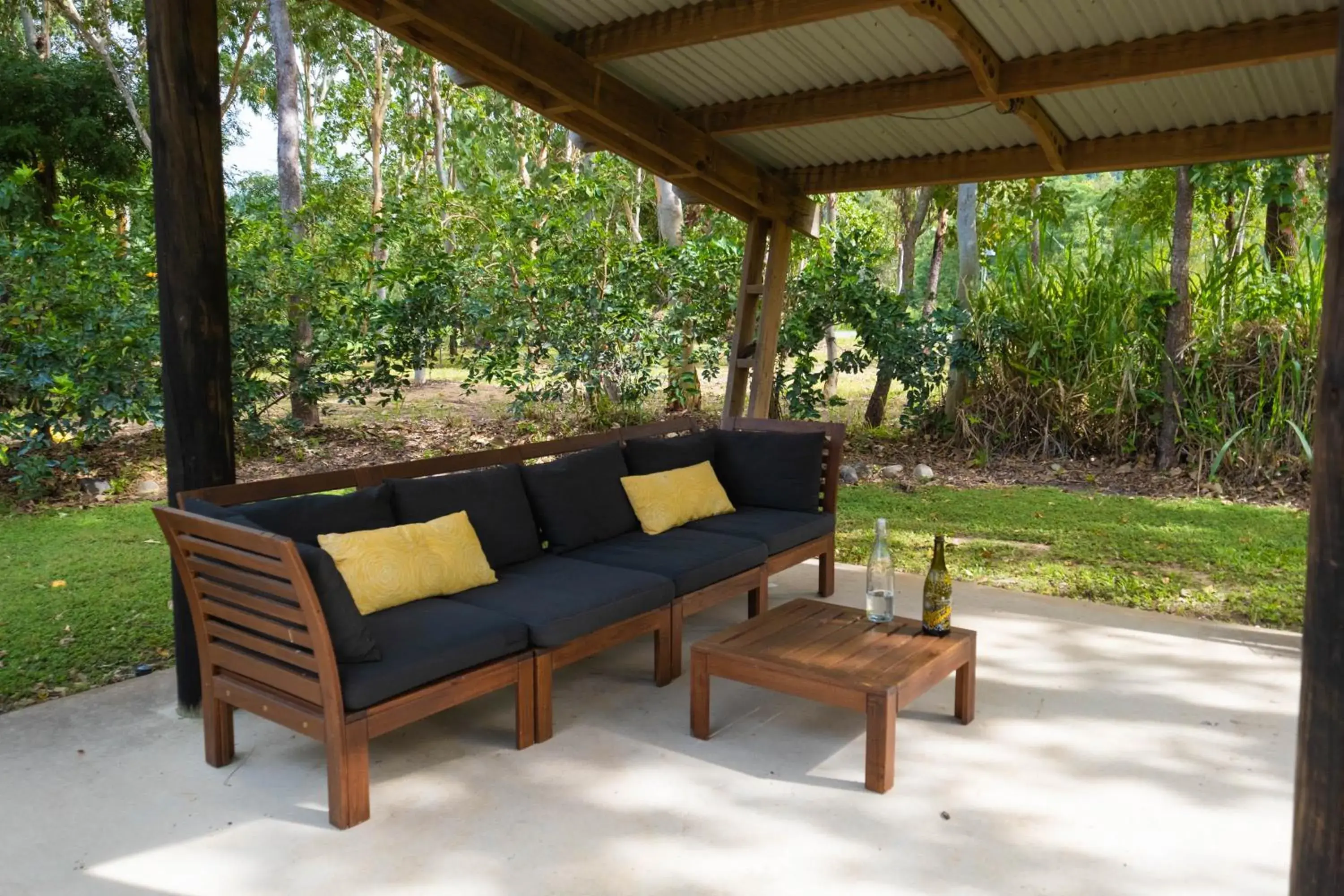 Garden in Airlie Beach Eco Cabins - Adults Only