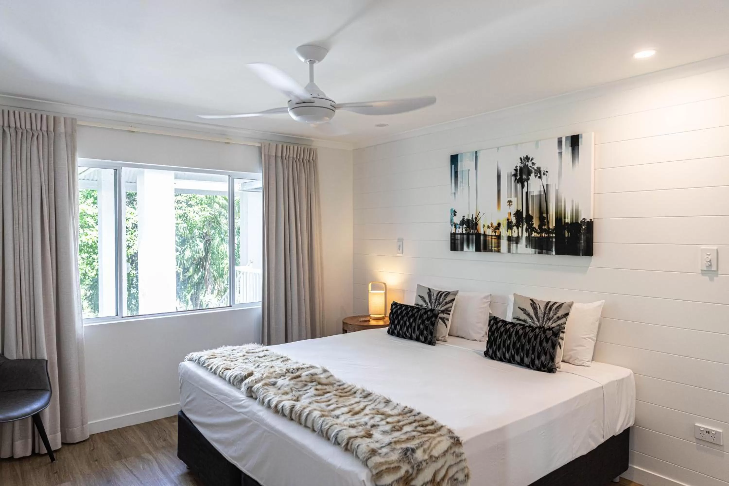 Bed in Beaches Holiday Apartments - Official Onsite Reception & Check In