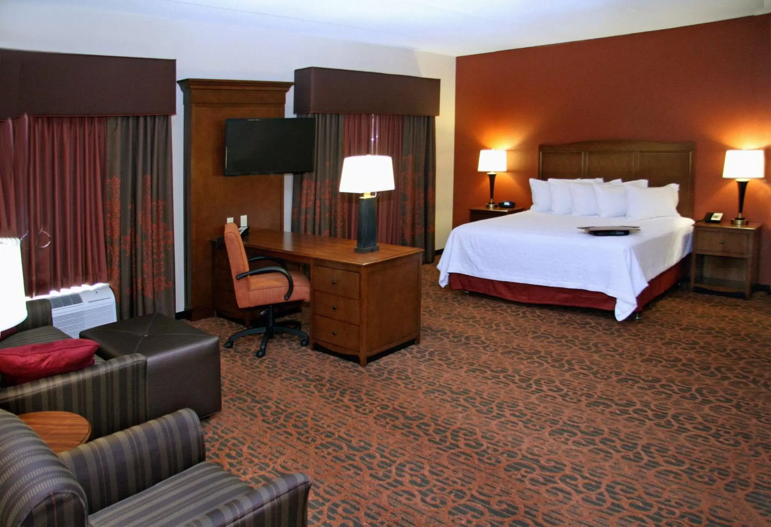 Bedroom, Bed in Hampton Inn Waynesburg