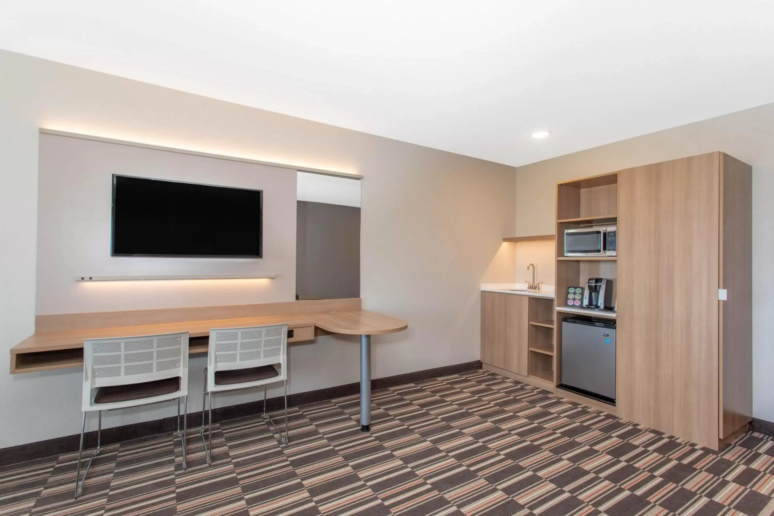 TV and multimedia, TV/Entertainment Center in Microtel Inn & Suites by Wyndham Limon