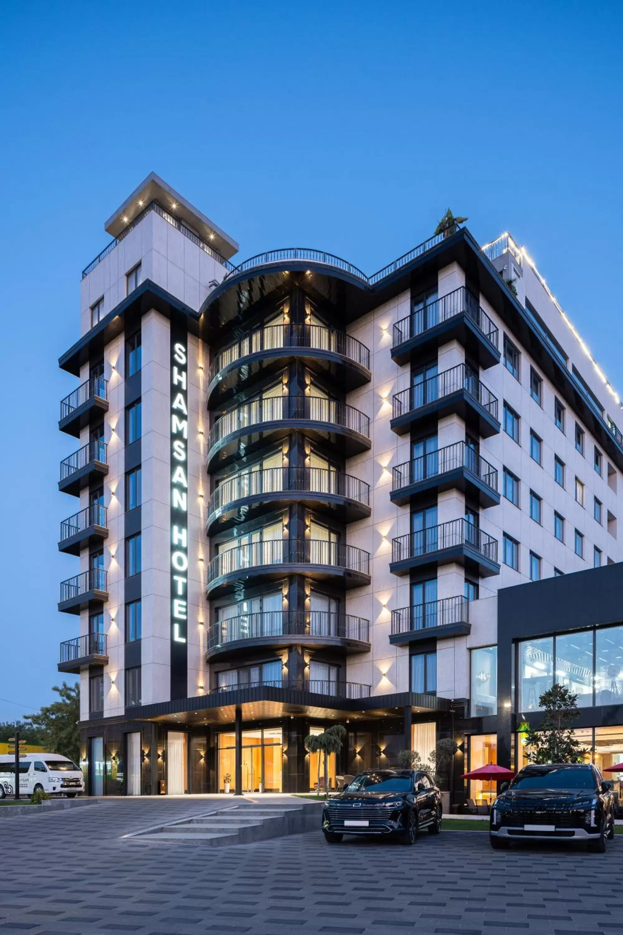 Property building in Shamsan Airport Hotel Property building in Shamsan Airport Hotel