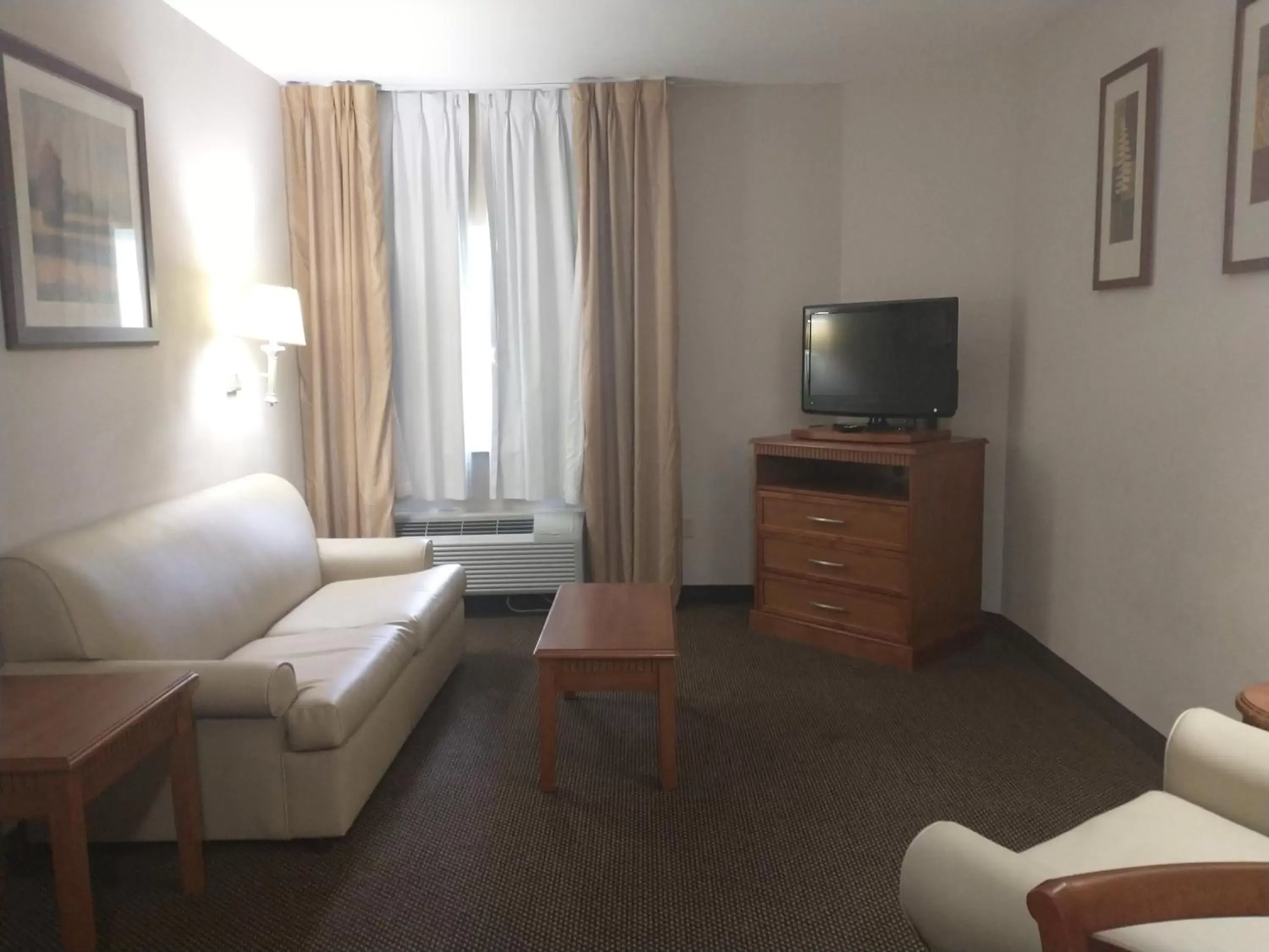 Living room, Seating Area in MainStay Suites Denham Springs - Baton Rouge East