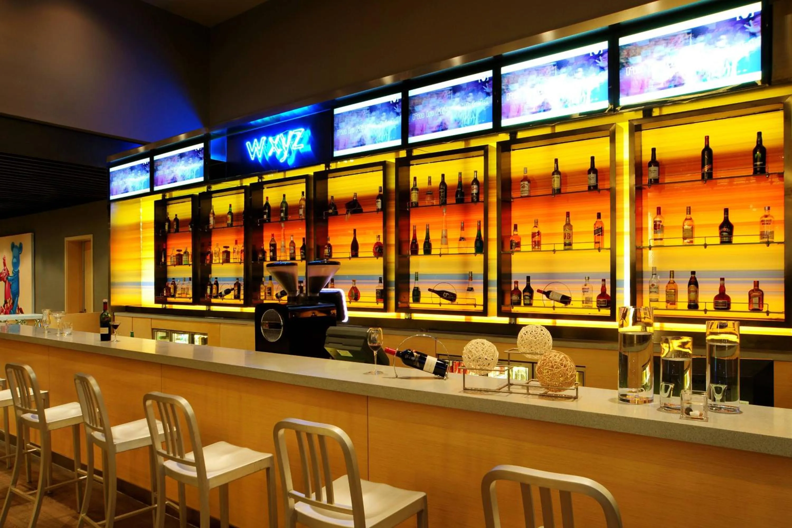 Lounge or bar in Aloft Zhengzhou Shangjie