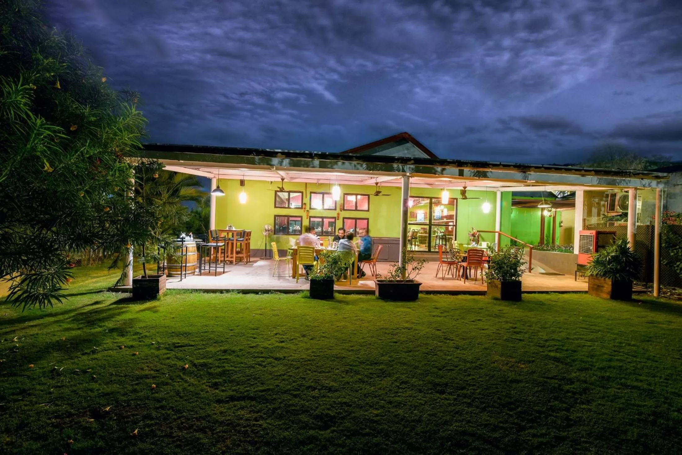 Restaurant/places to eat in The Source At Sula