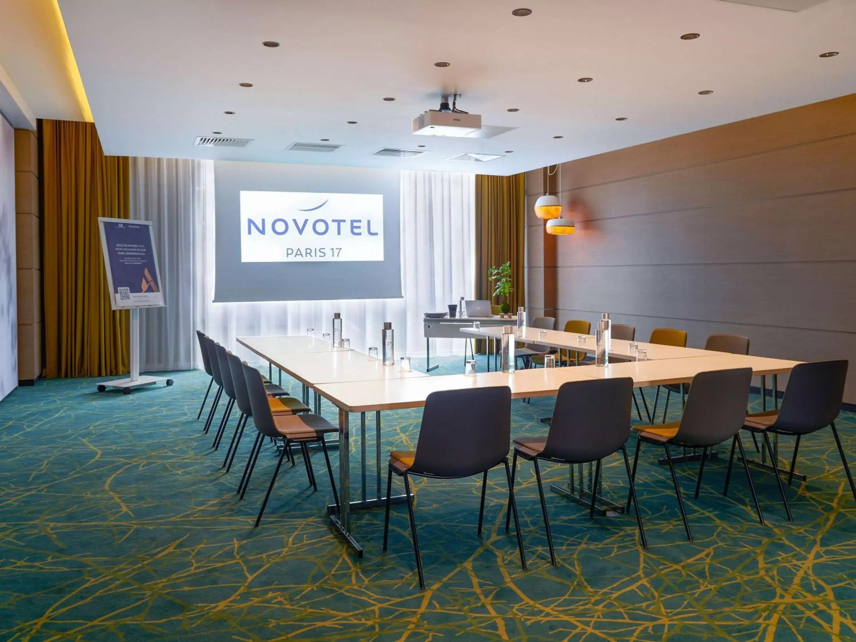 Meeting/conference room in Novotel Paris 17