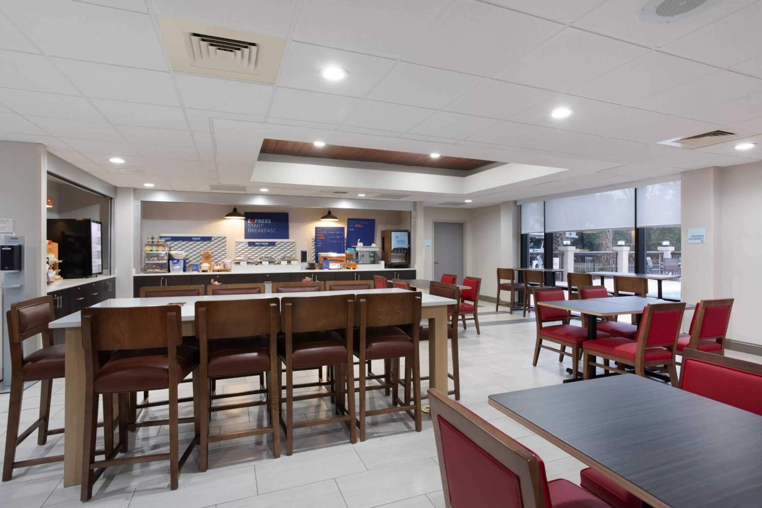 Breakfast in Holiday Inn Express & Suites - Morehead City by IHG