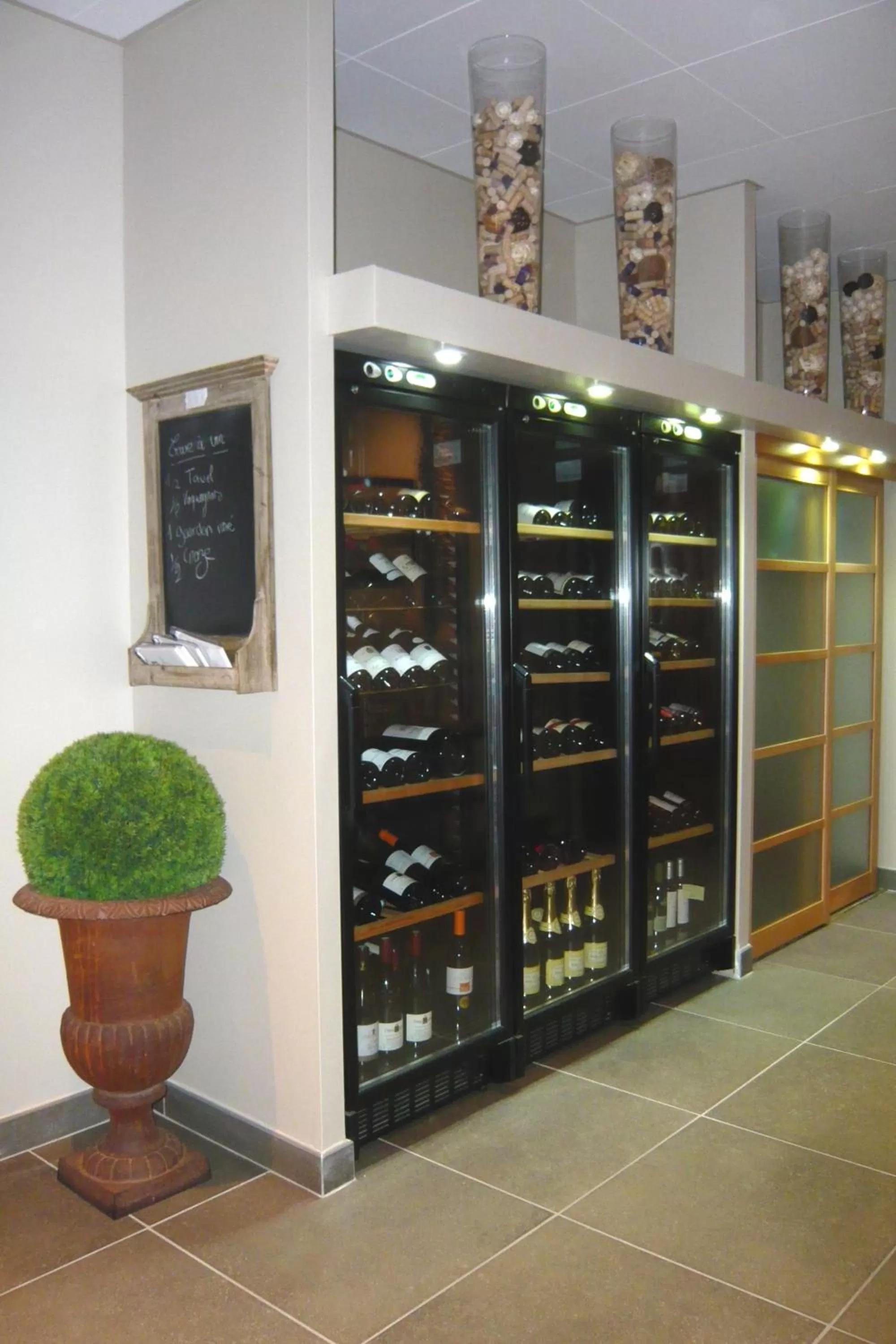 Alcoholic drinks in Logis Hôtel Burnichon