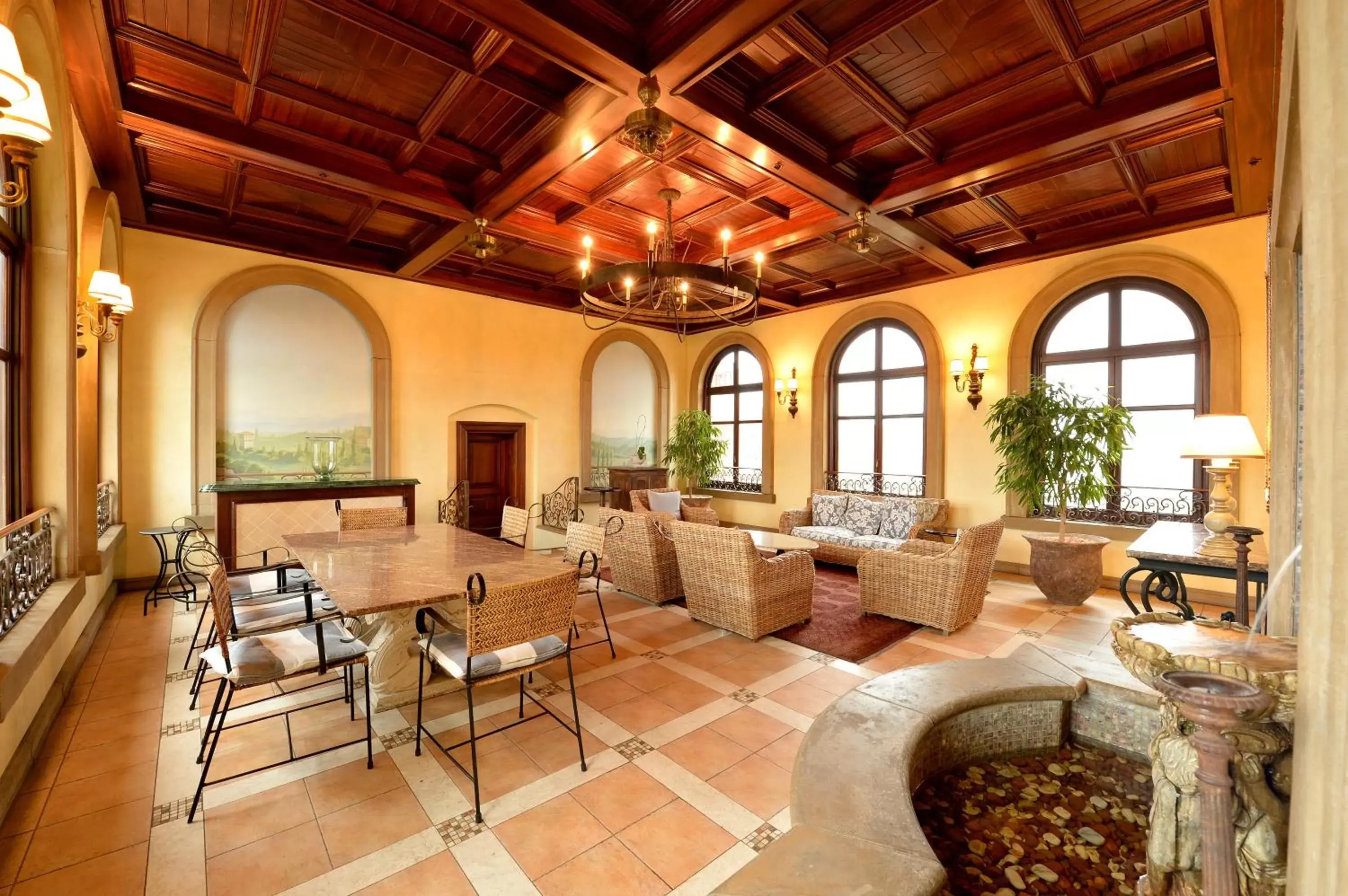 Seating area, Restaurant/Places to Eat in Palazzo Hotel