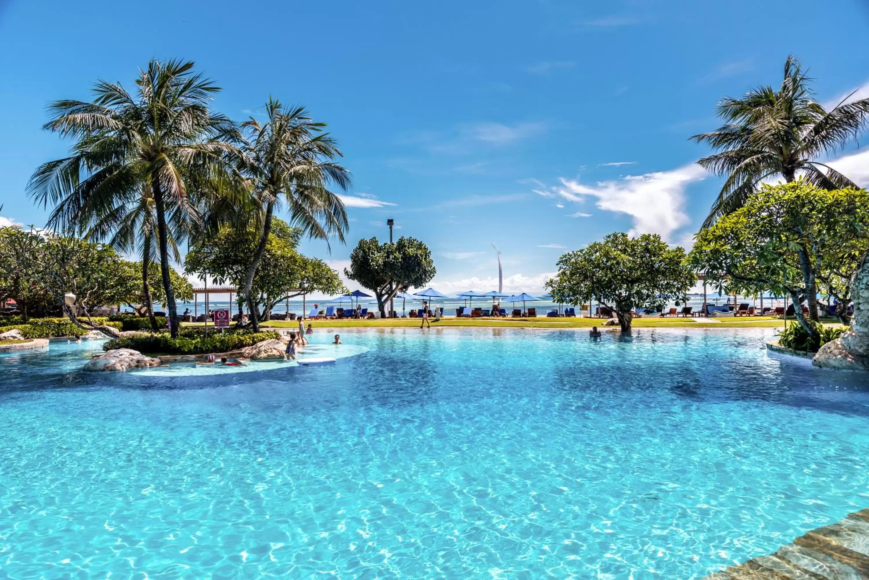 Swimming Pool in Hotel Nikko Bali Benoa Beach