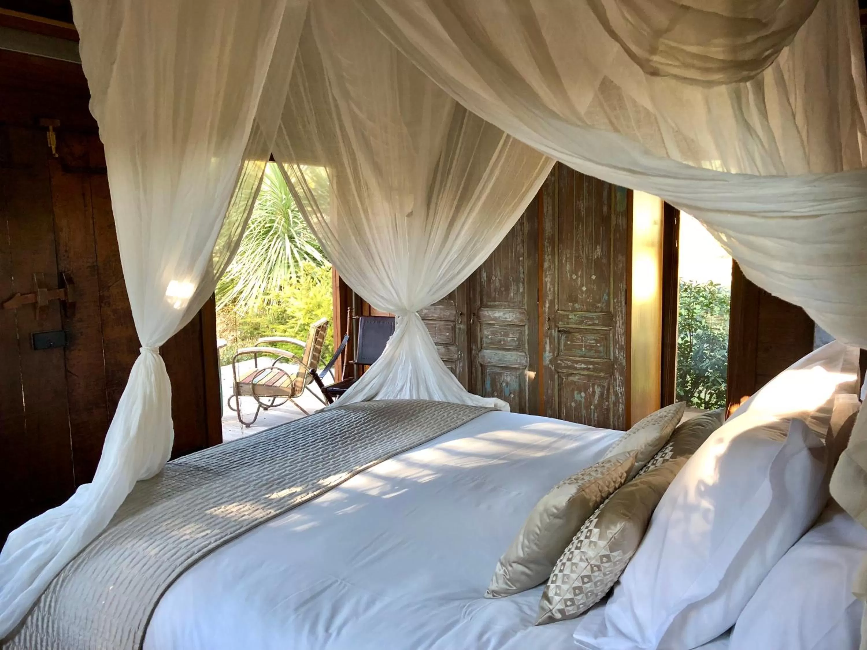 Bed in Le Mas de l'Espérance - Chambres d'hôtes de Prestige