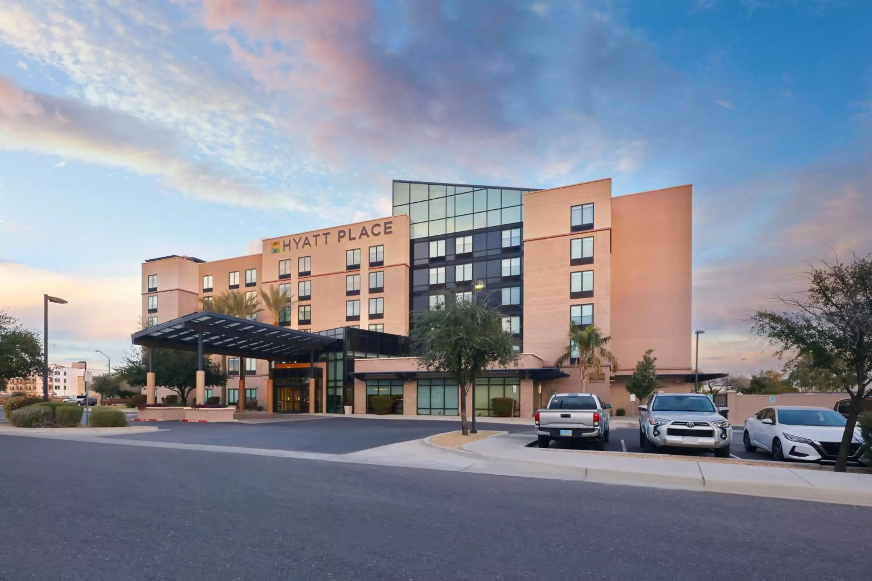 Property building in Hyatt Place Phoenix Gilbert Property building in Hyatt Place Phoenix Gilbert