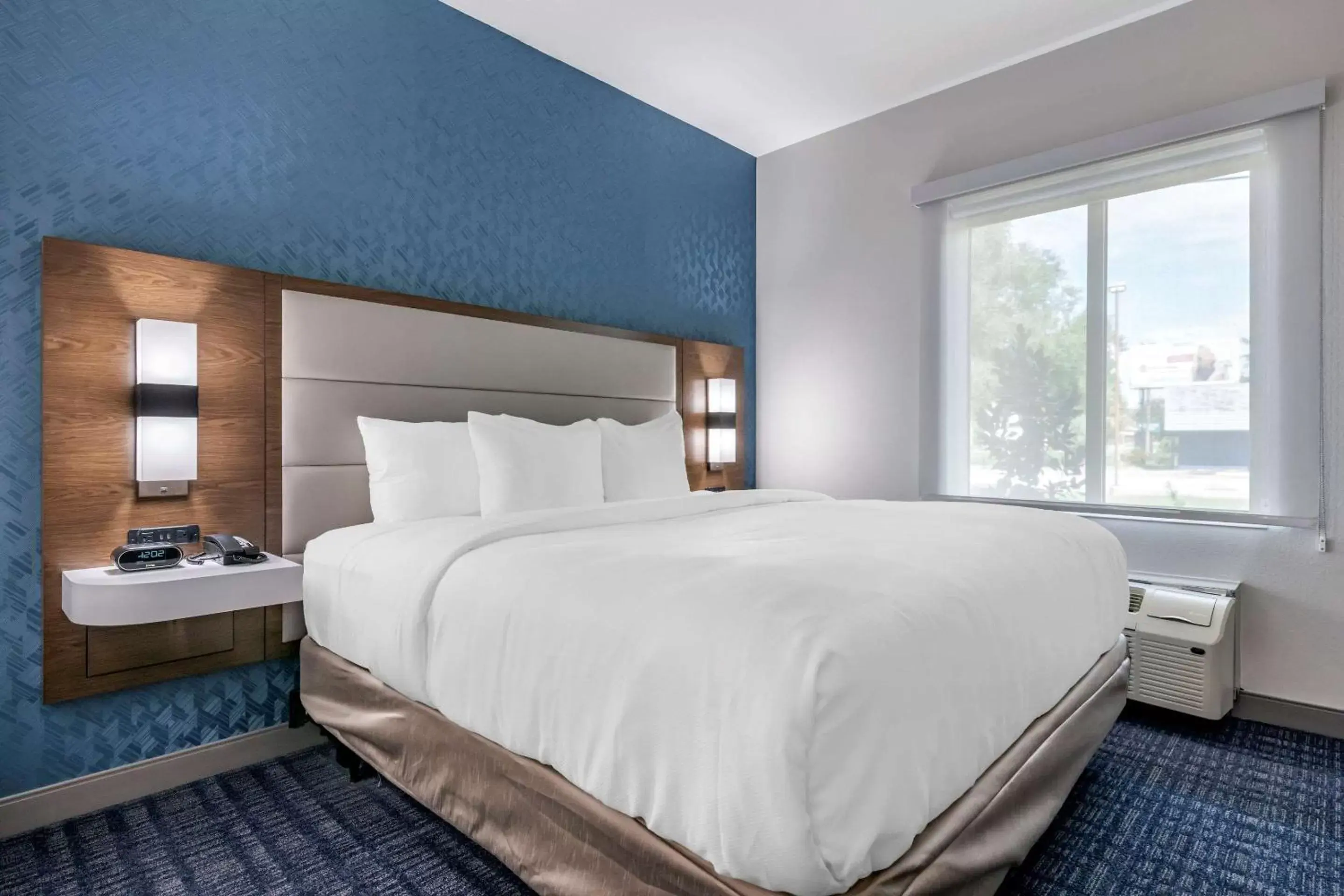 Bed in Comfort Suites Gainesville Near University