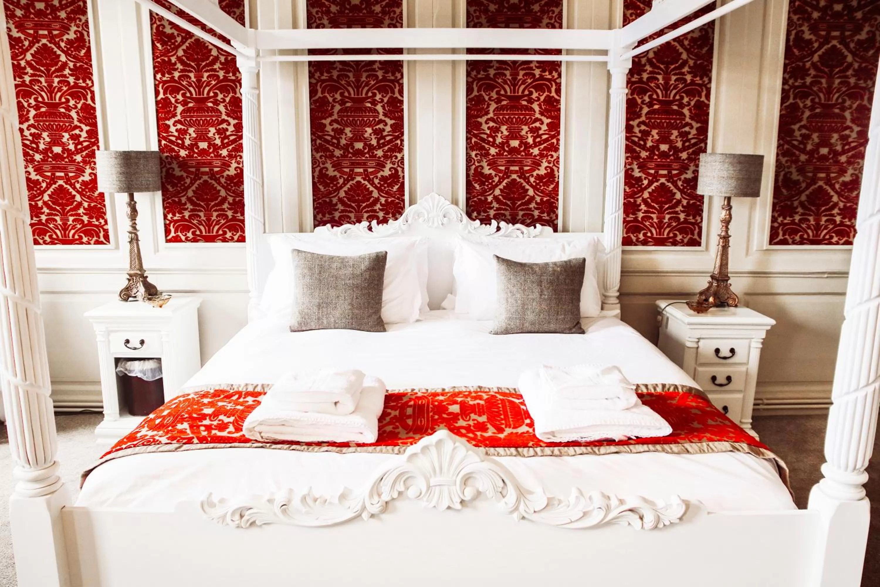 Bed in The Old Crown Coaching Inn