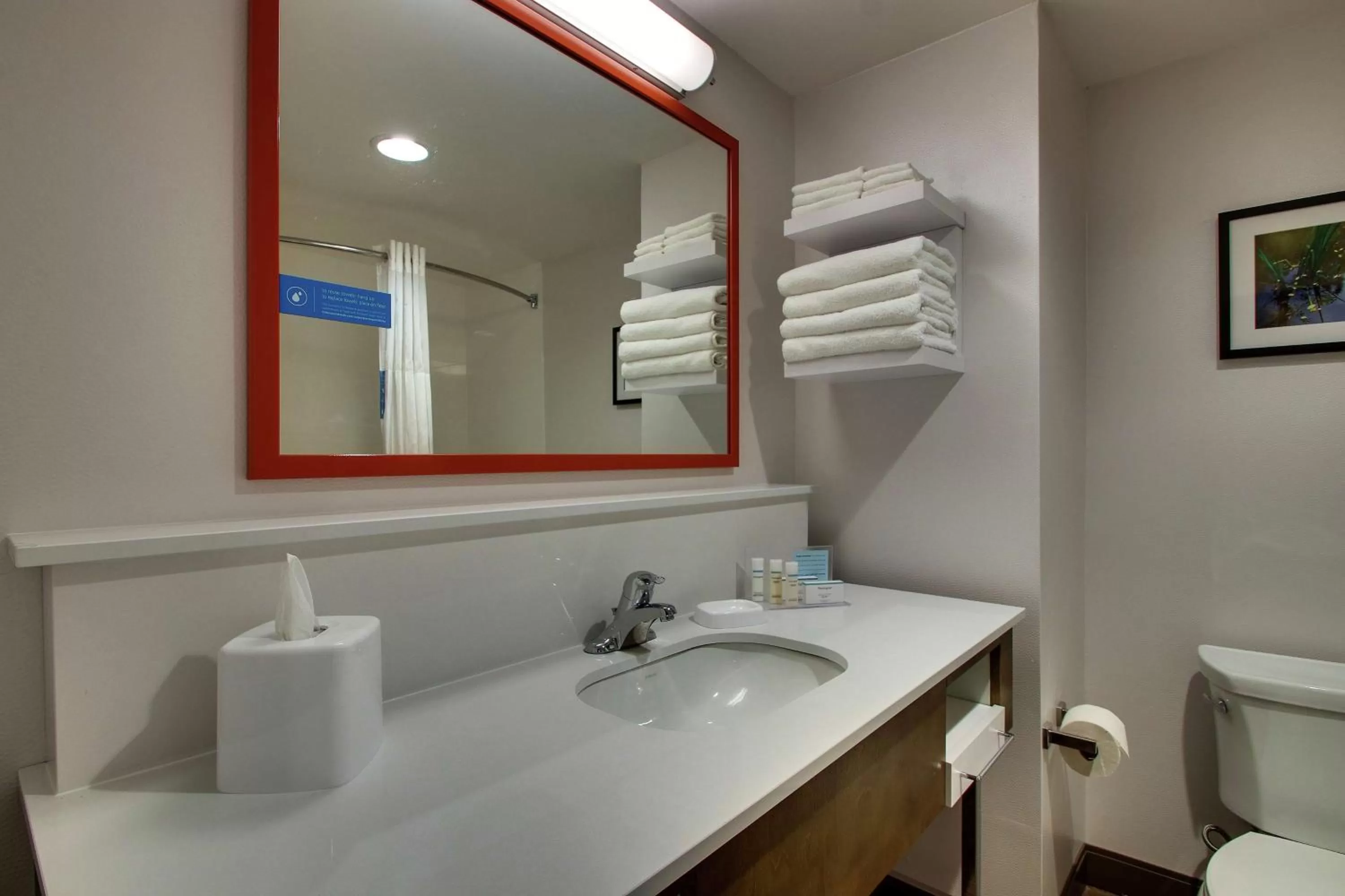 Bathroom in Hampton Inn & Suites By Hilton Southport