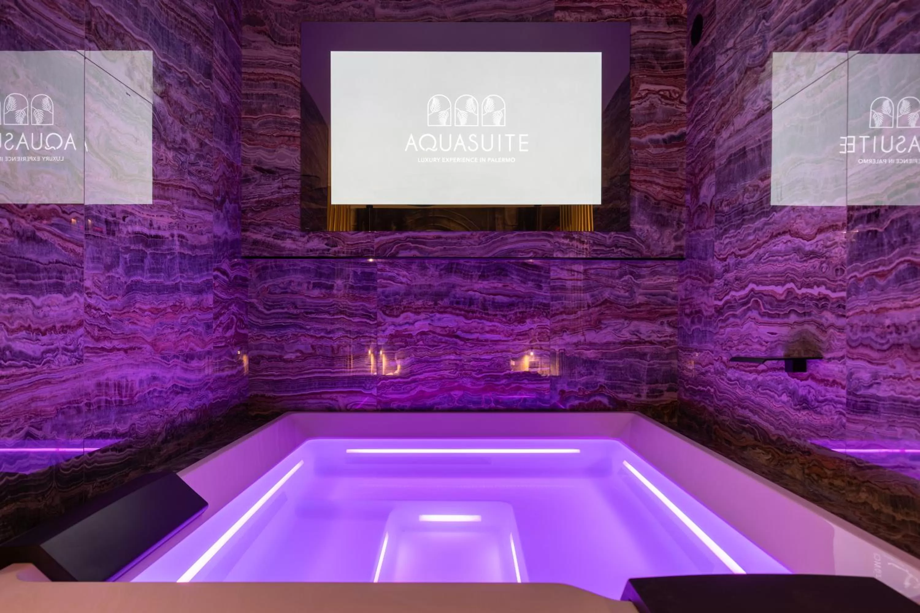 Spa and wellness centre/facilities, Swimming Pool in Aquasuite