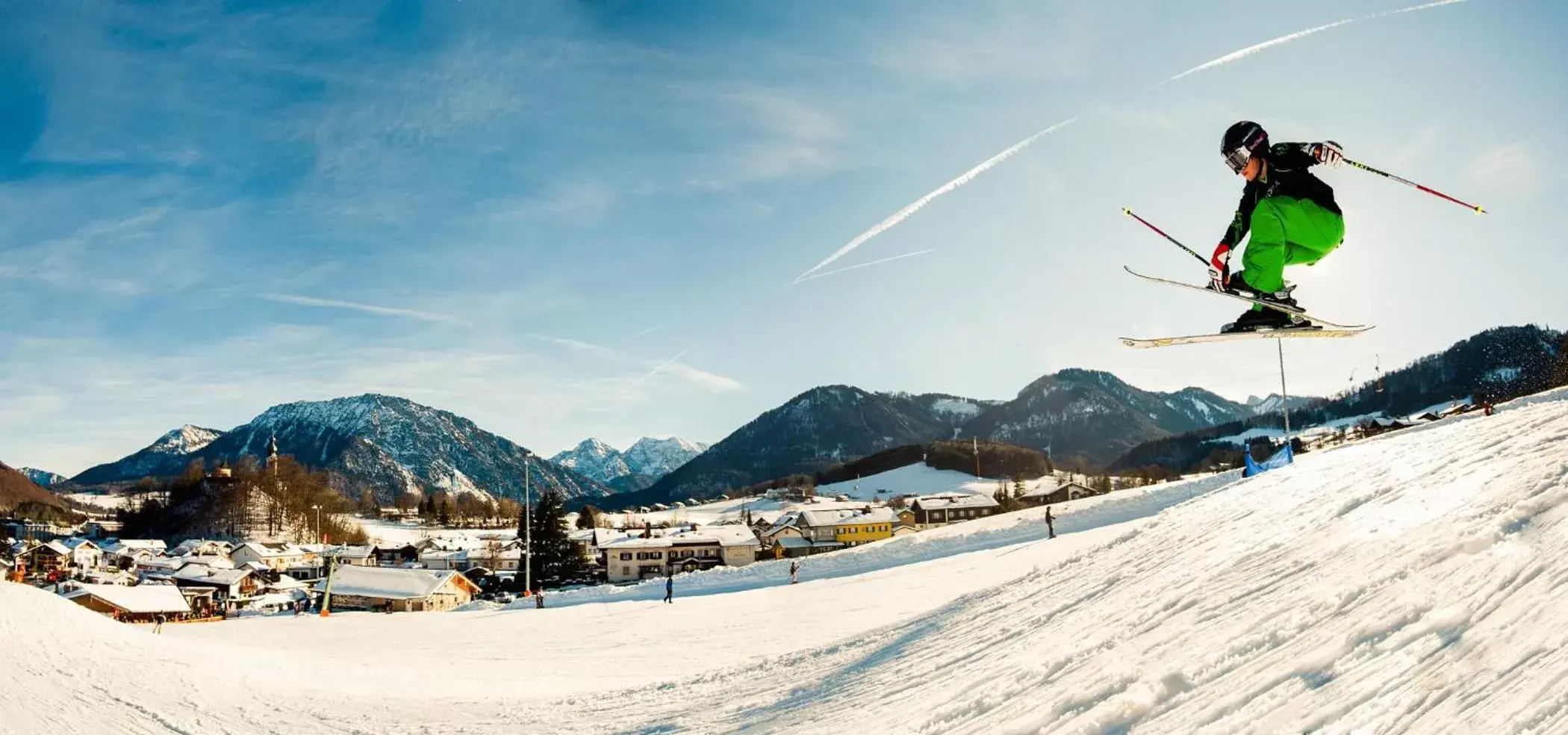 Skiing, Winter in Hotel Alp Inn