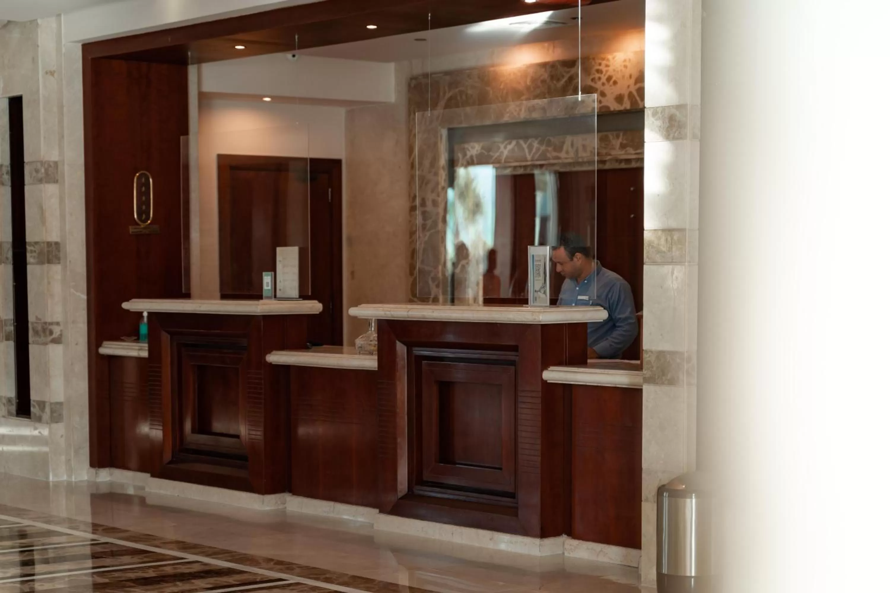 Lobby or reception in Movenpick Waterpark Resort & Spa Soma Bay