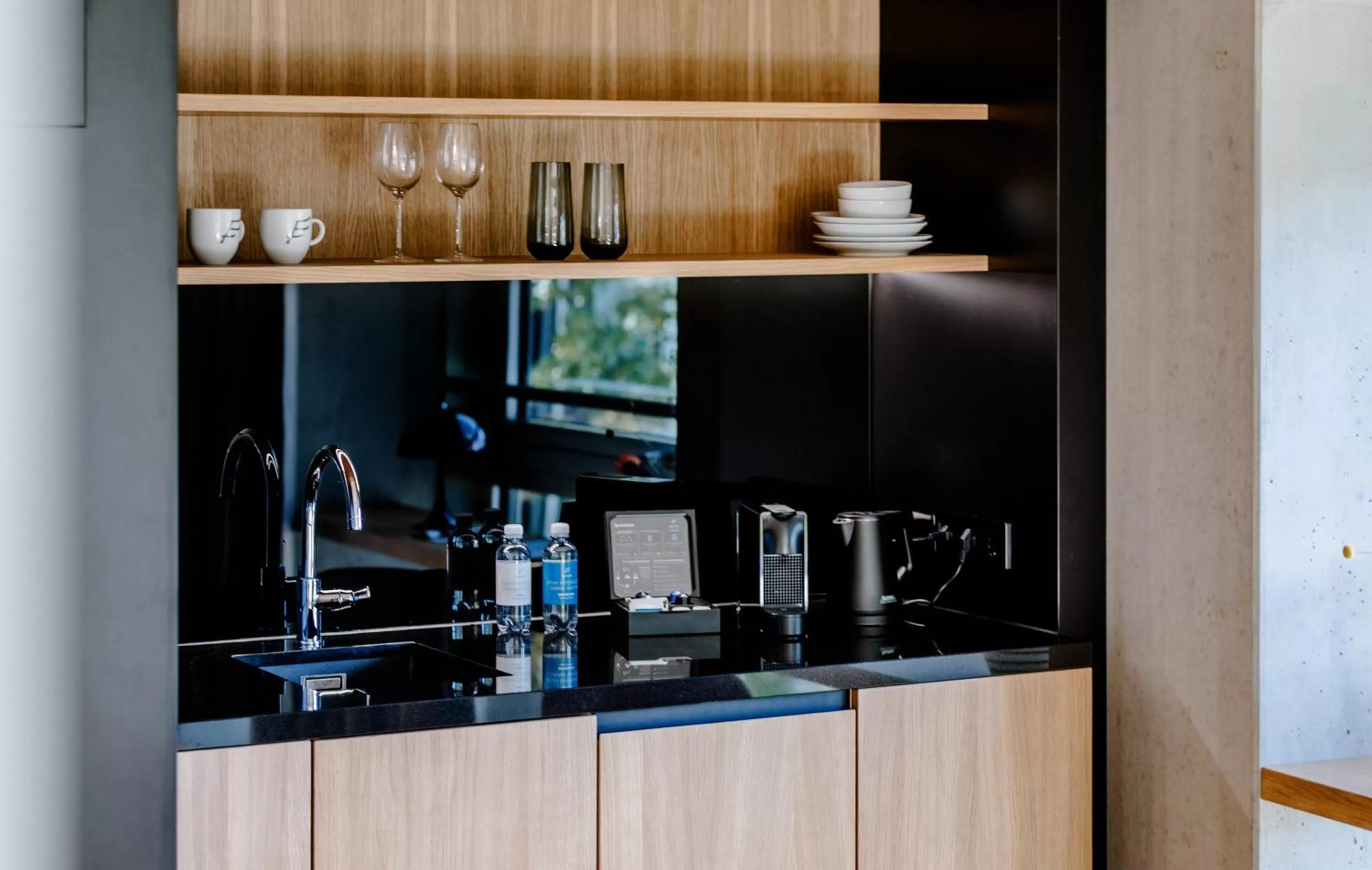 Coffee/tea facilities in THE FLAG West M.