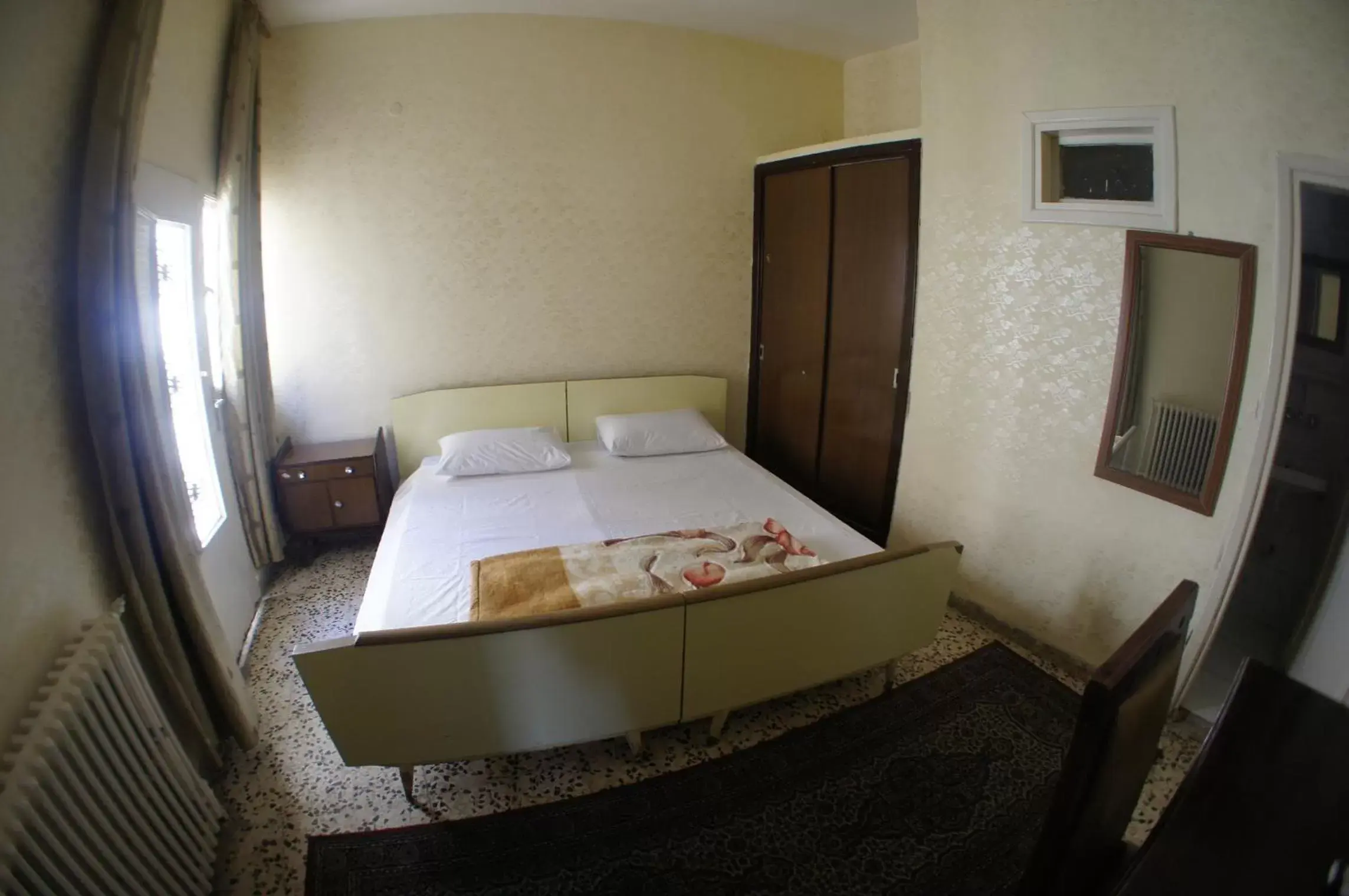 Bed in Sun Rise Hotel & Hostel & Tours