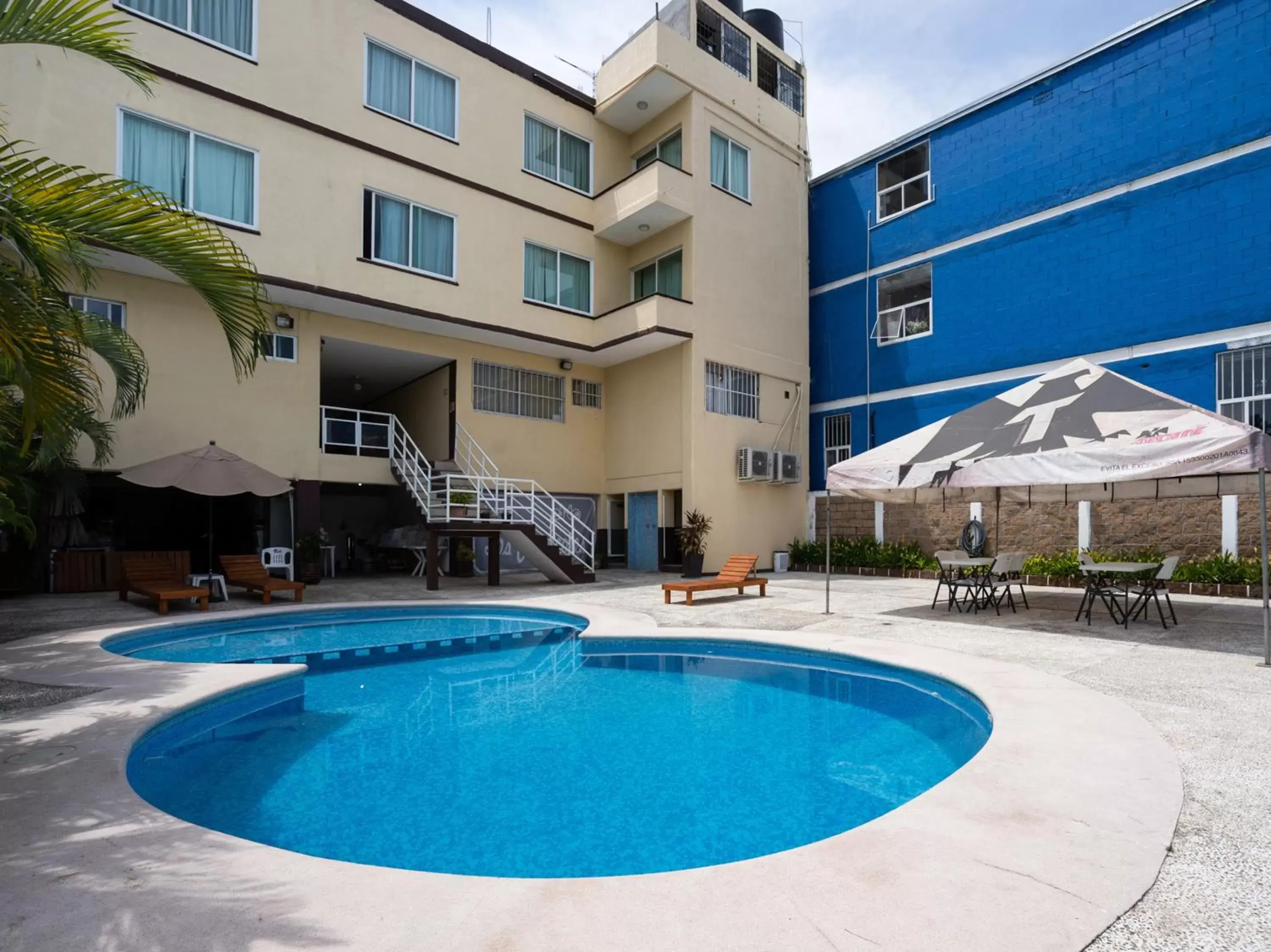 Swimming Pool in Capital O Hotel Los Caracoles, Acapulco