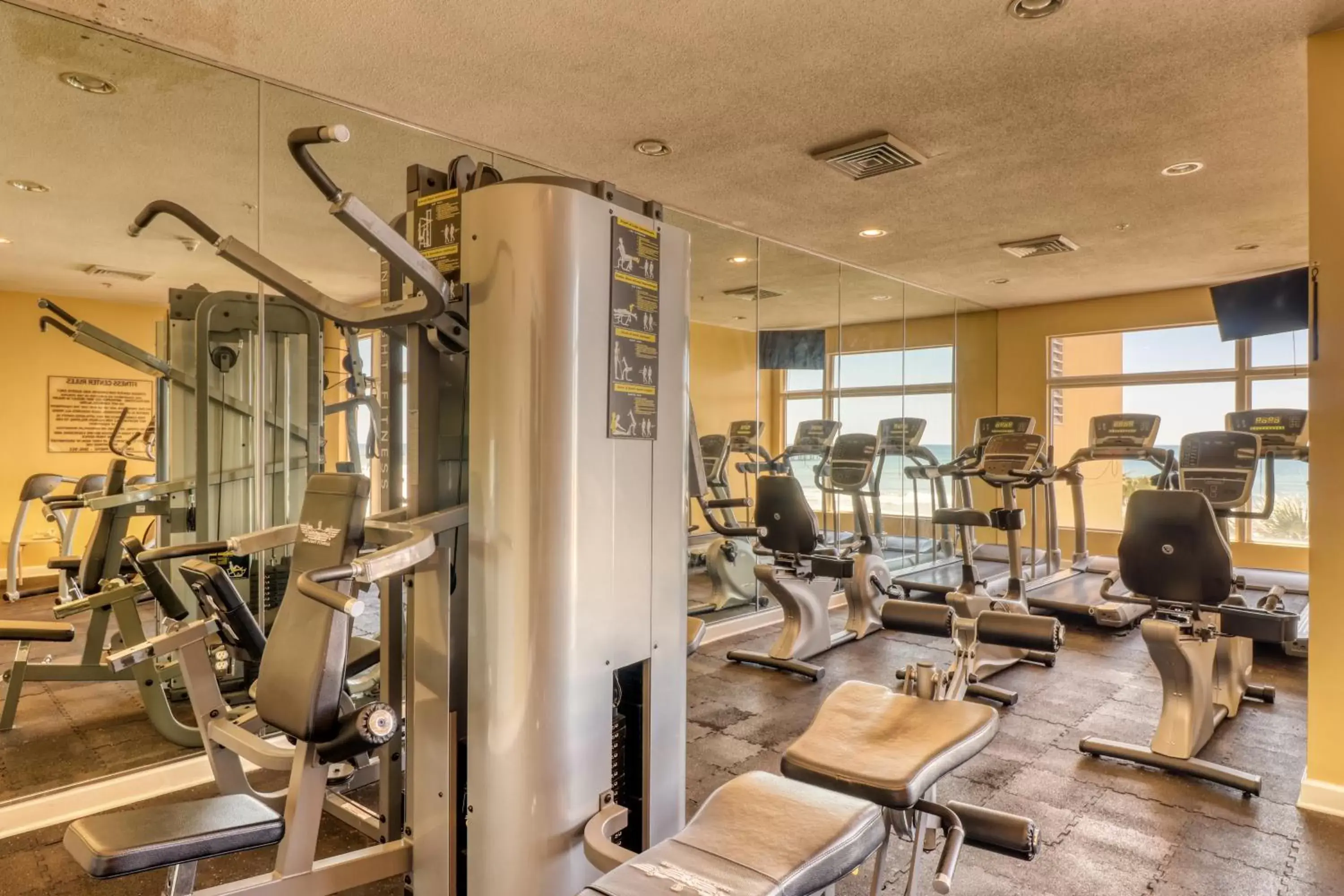 Fitness Center/Facilities in Sterling Reef 902